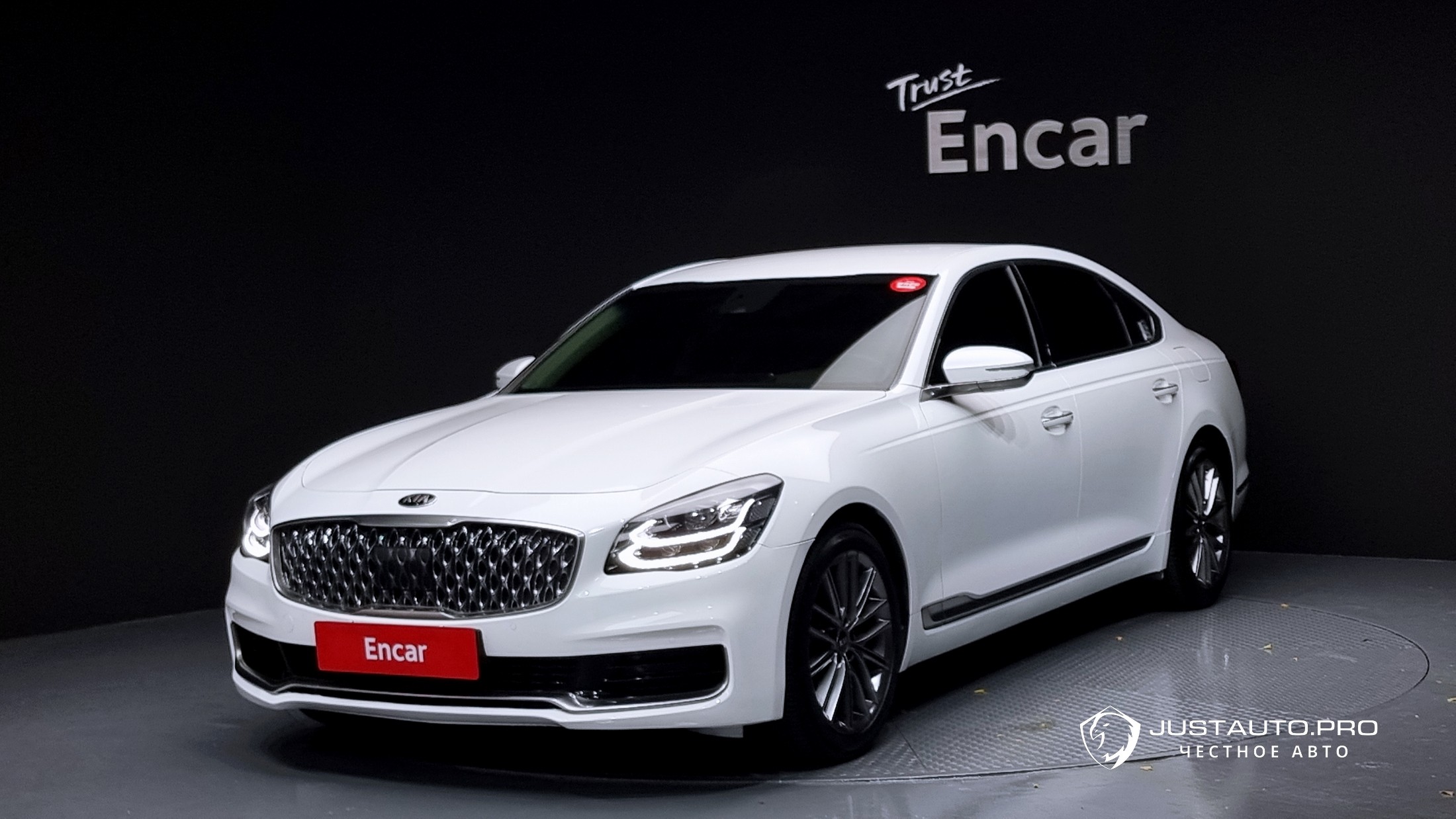 Автомобиль Kia K9