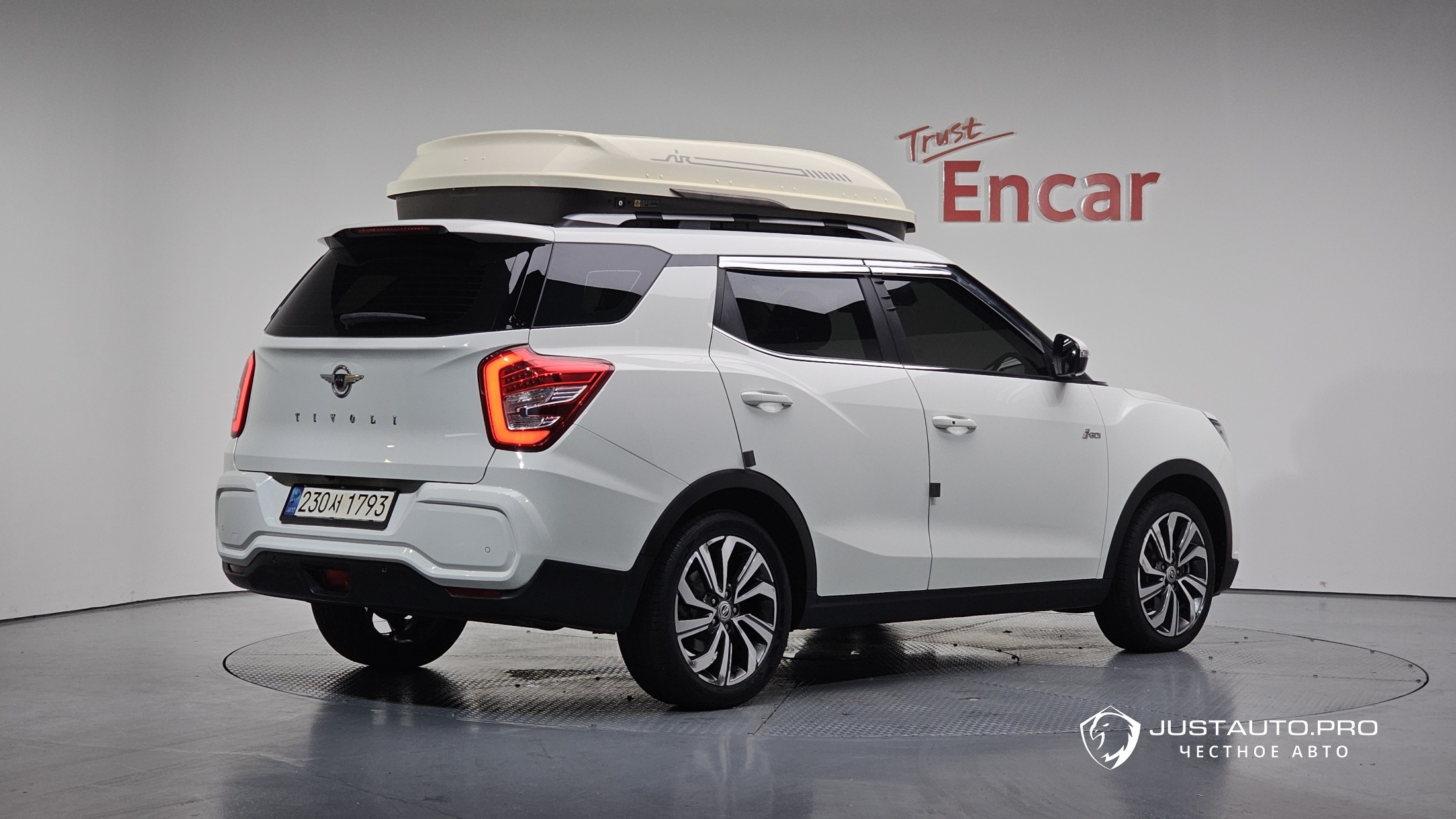 Автомобиль KG_Mobility_Ssangyong TIBOLI