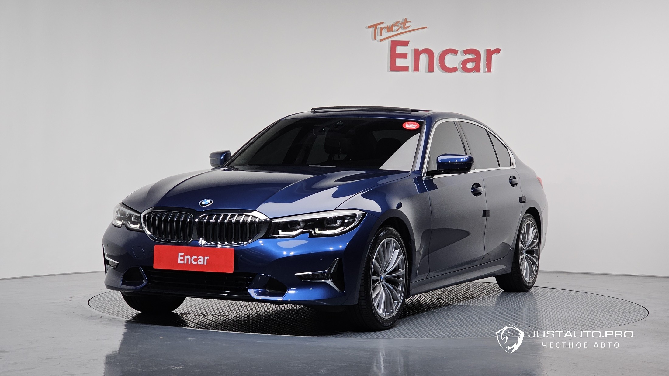 Автомобиль BMW 3-Series