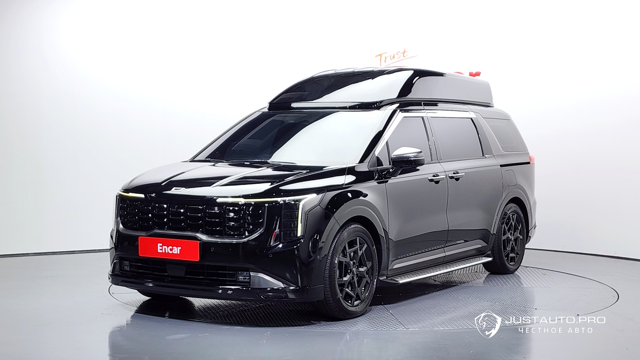 Автомобиль Kia Canival