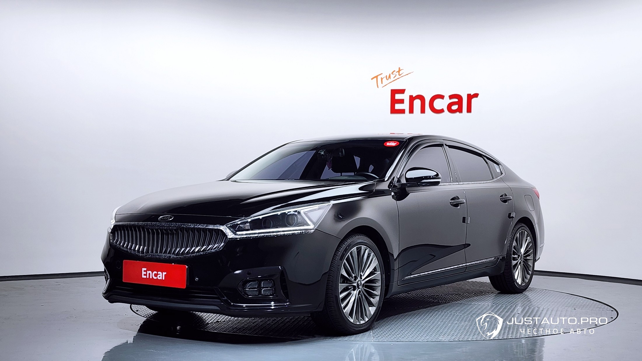 Автомобиль Kia K7