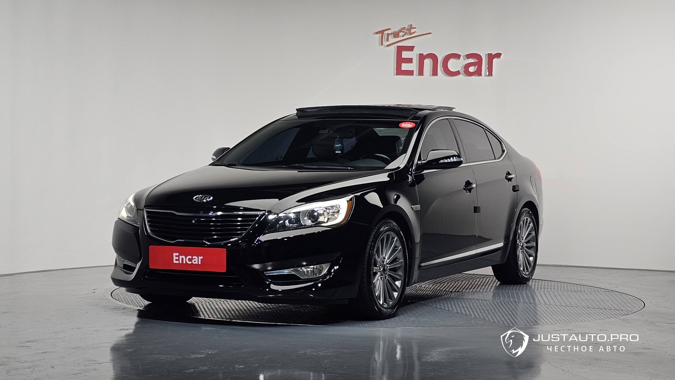 Автомобиль Kia K7