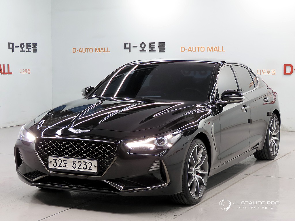 Автомобиль Genesis G70