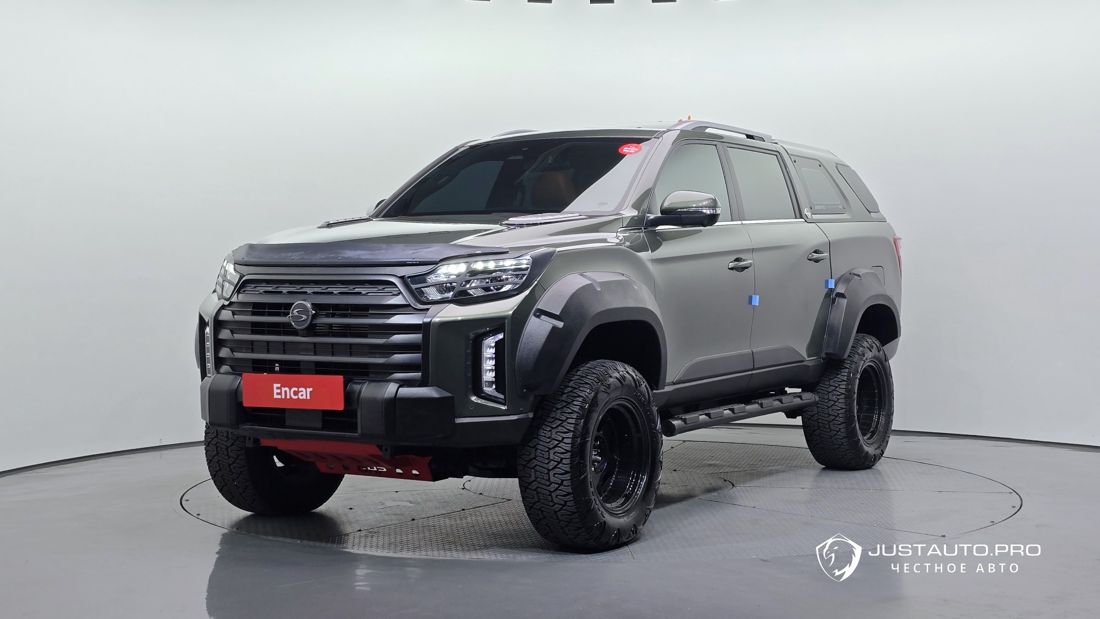 Автомобиль KG_Mobility_Ssangyong Rexton