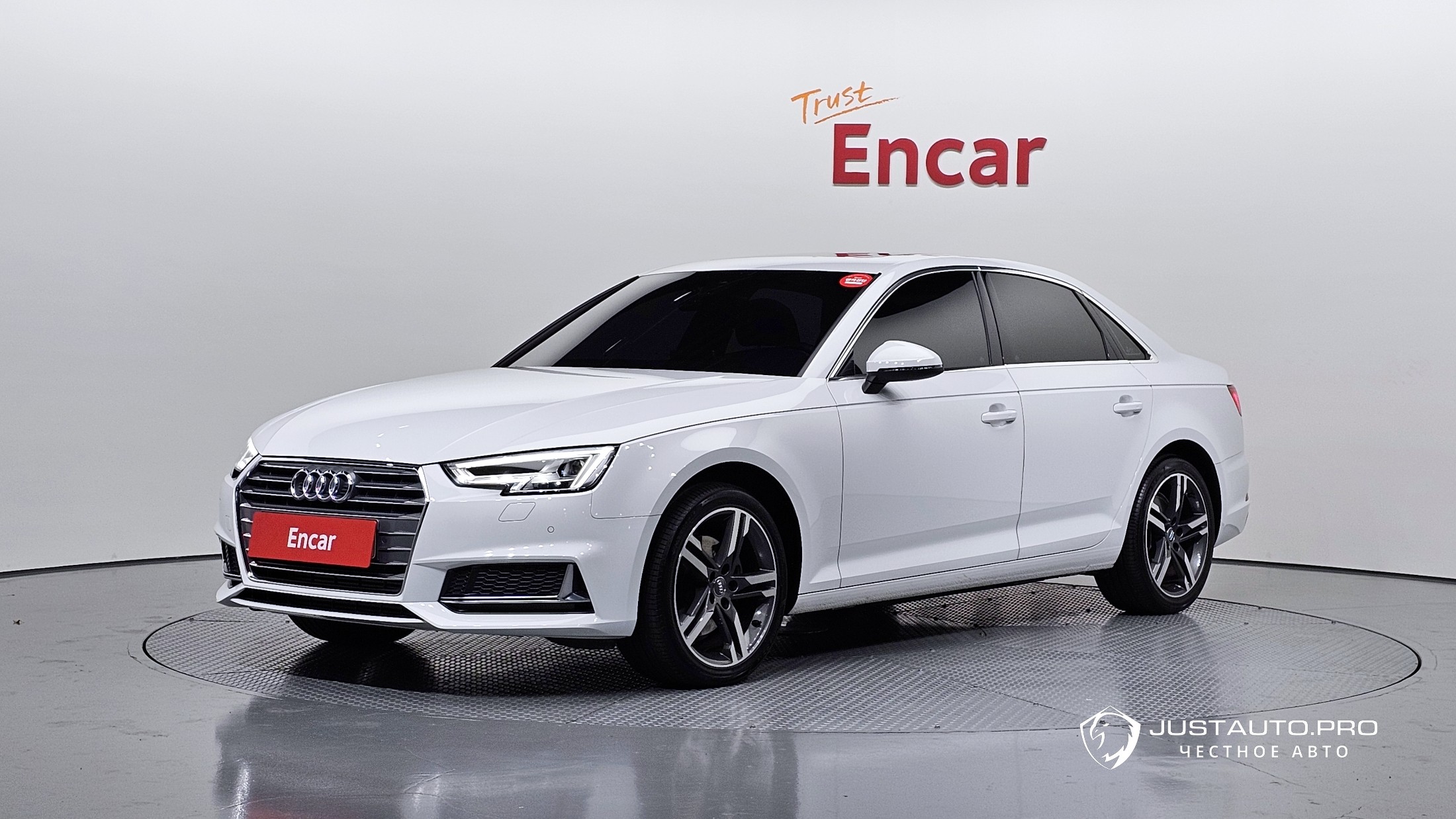 Автомобиль Audi A4