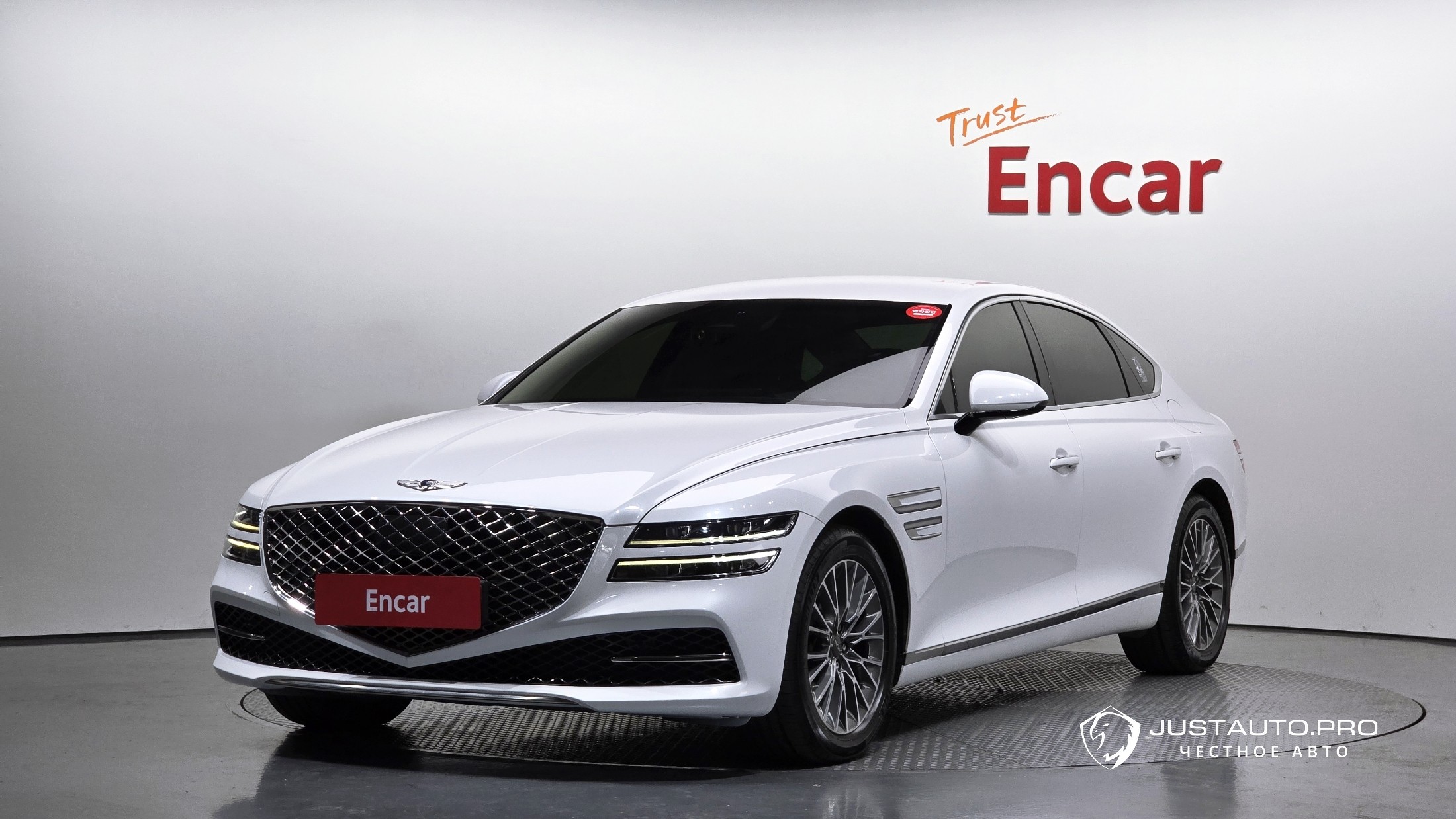 Автомобиль Genesis G80