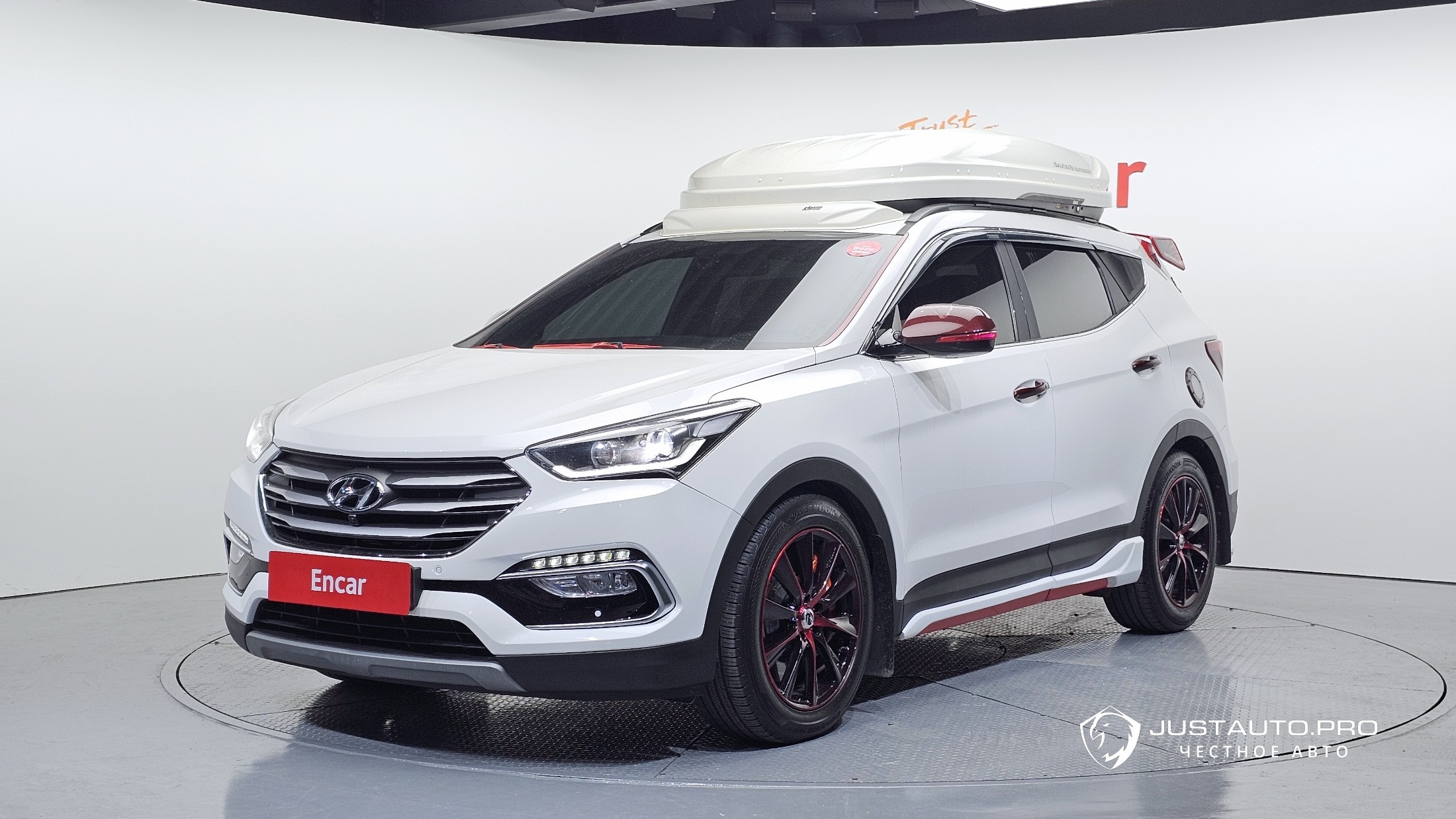 Автомобиль Hyundai Santafe