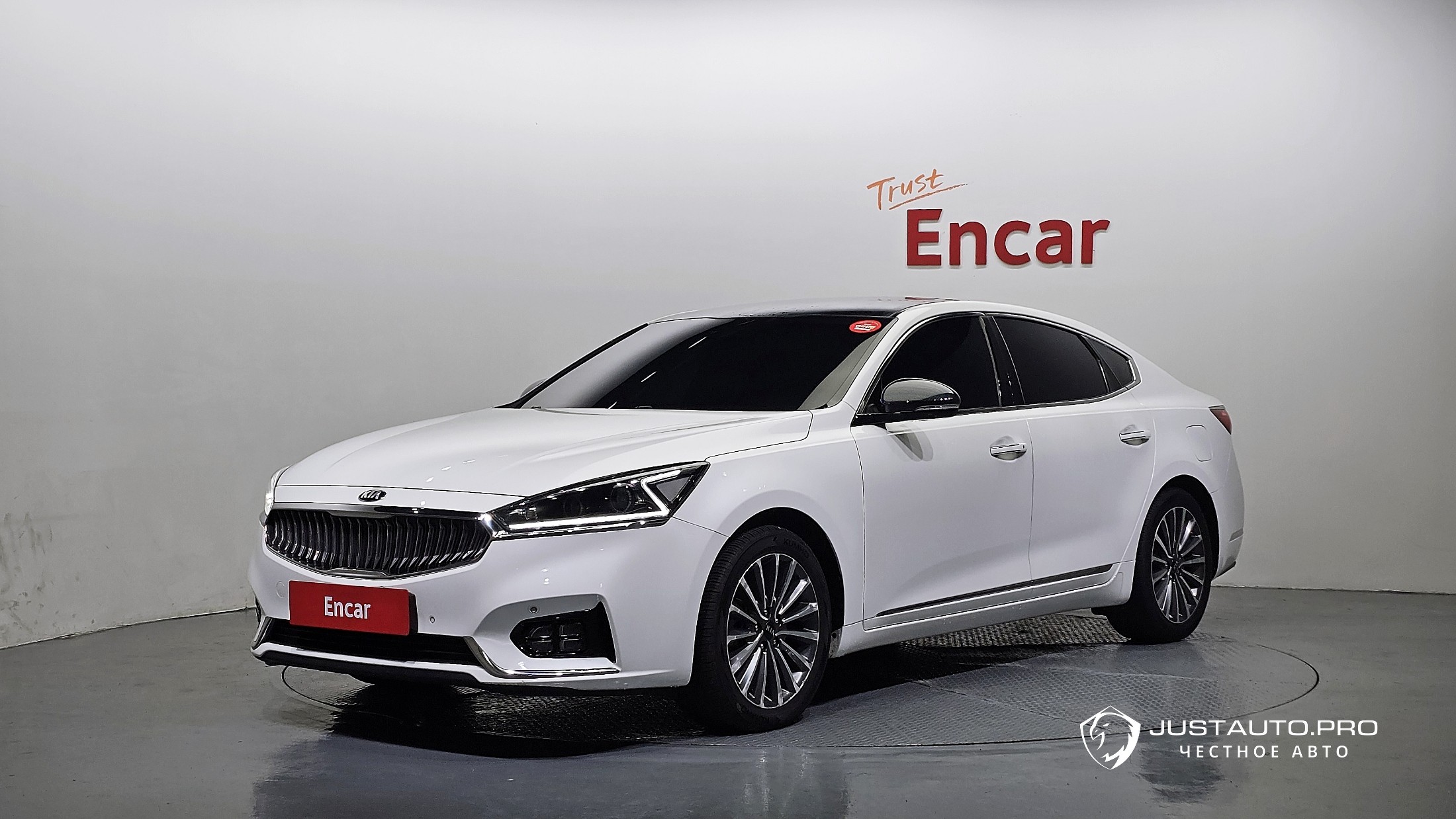 Автомобиль Kia K7