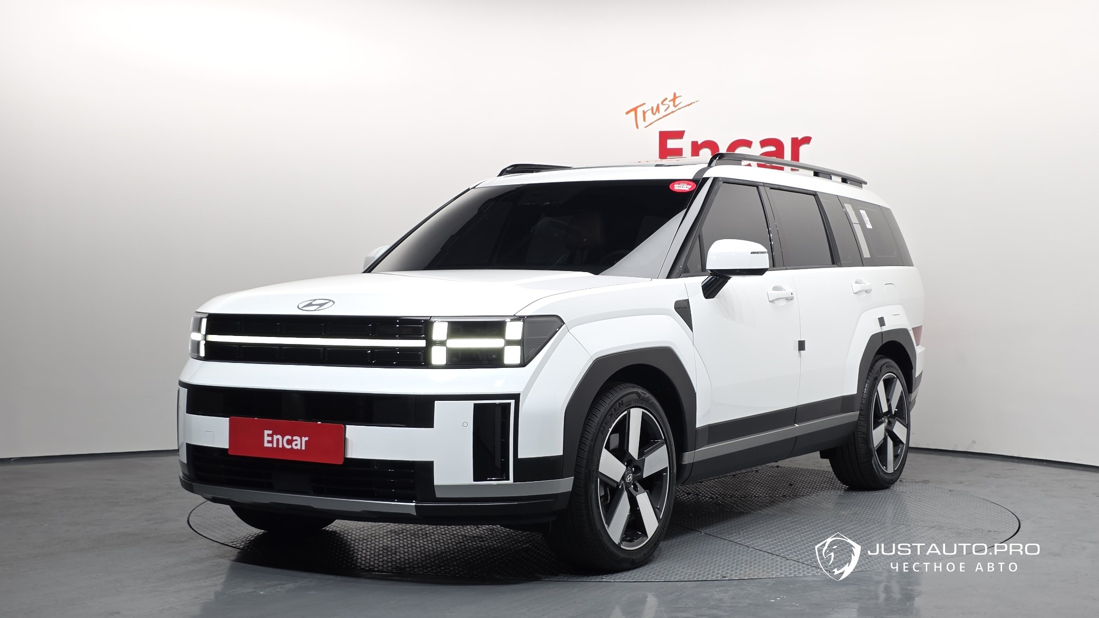 Автомобиль Hyundai Santafe