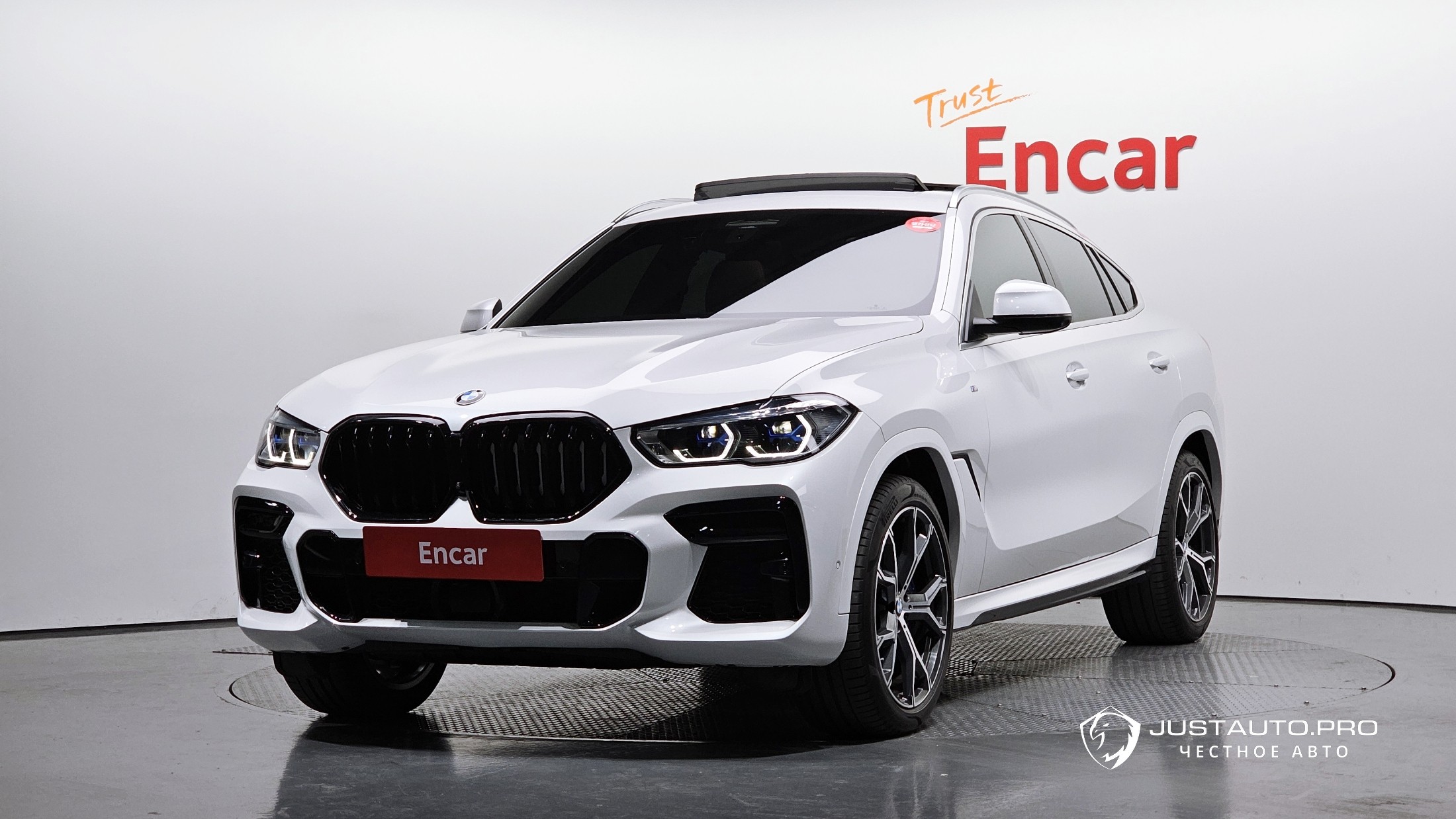 Автомобиль BMW X6