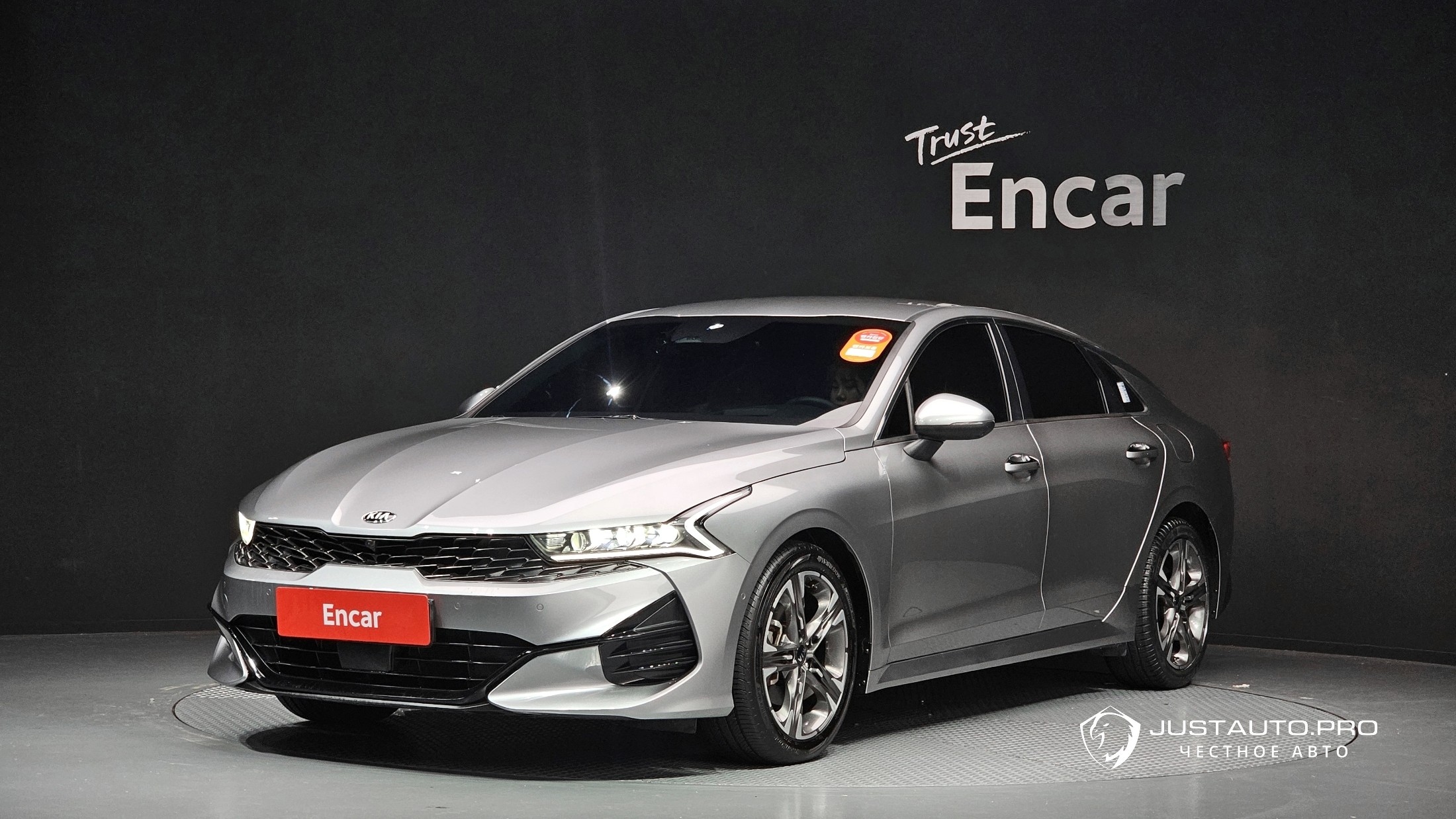 Автомобиль Kia K5