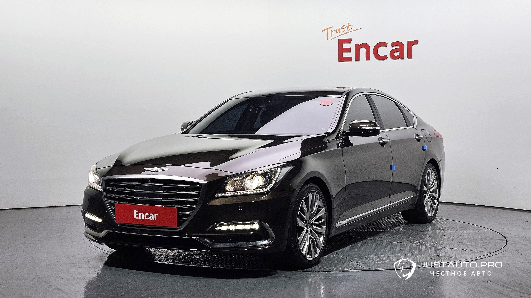 Автомобиль Genesis G80