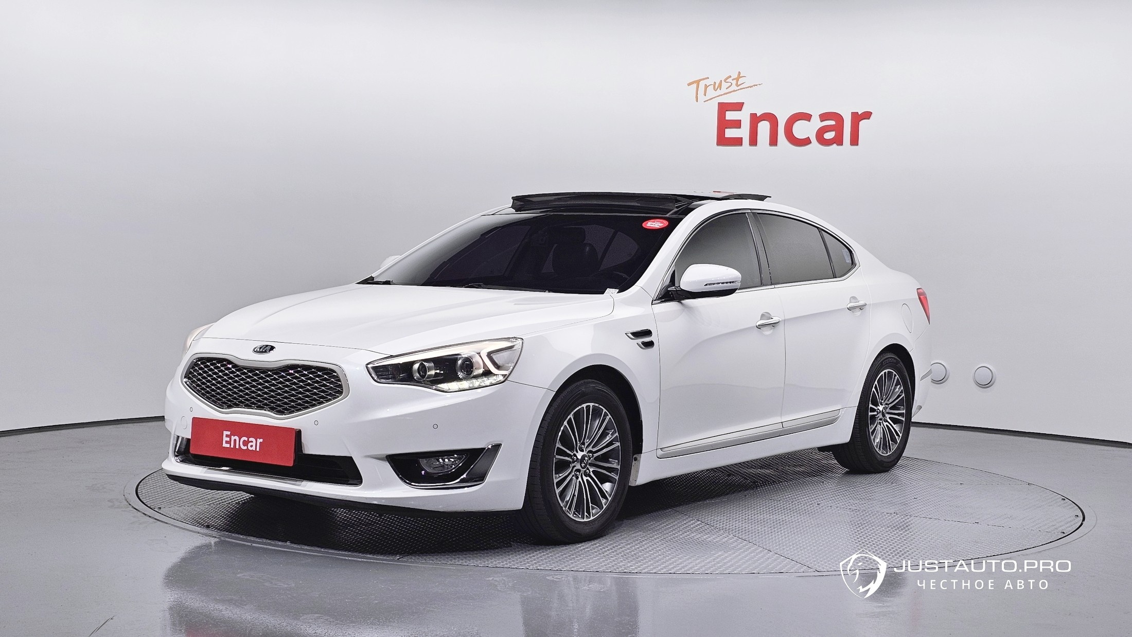 Автомобиль Kia K7