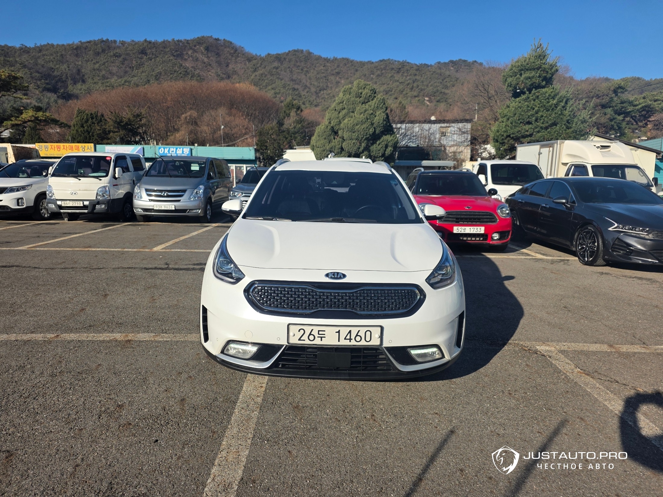 Автомобиль Kia Niro