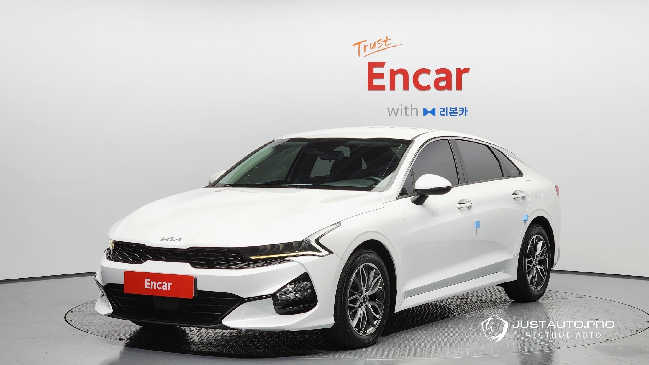 Автомобиль Kia K5