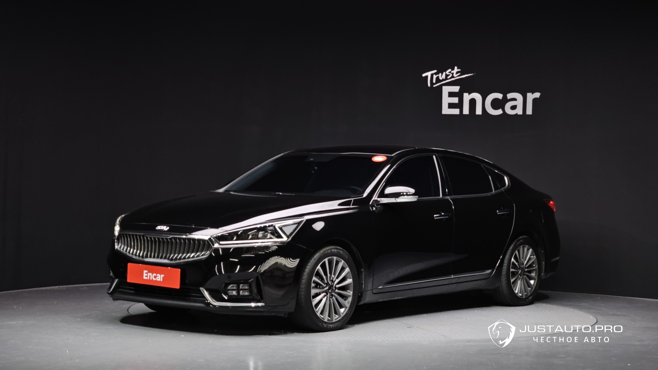 Автомобиль Kia K7