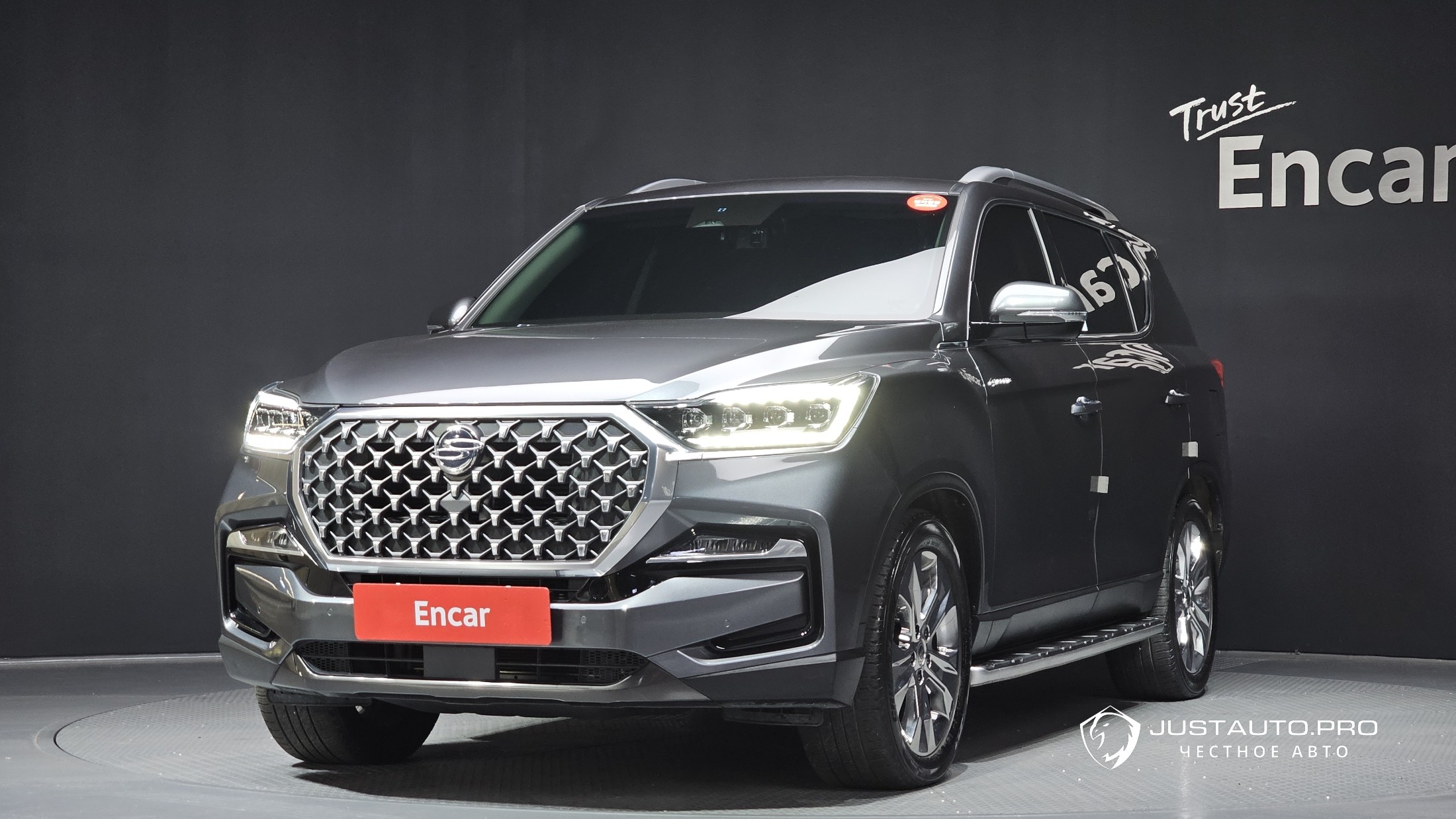 Автомобиль KG_Mobility_Ssangyong Rexton