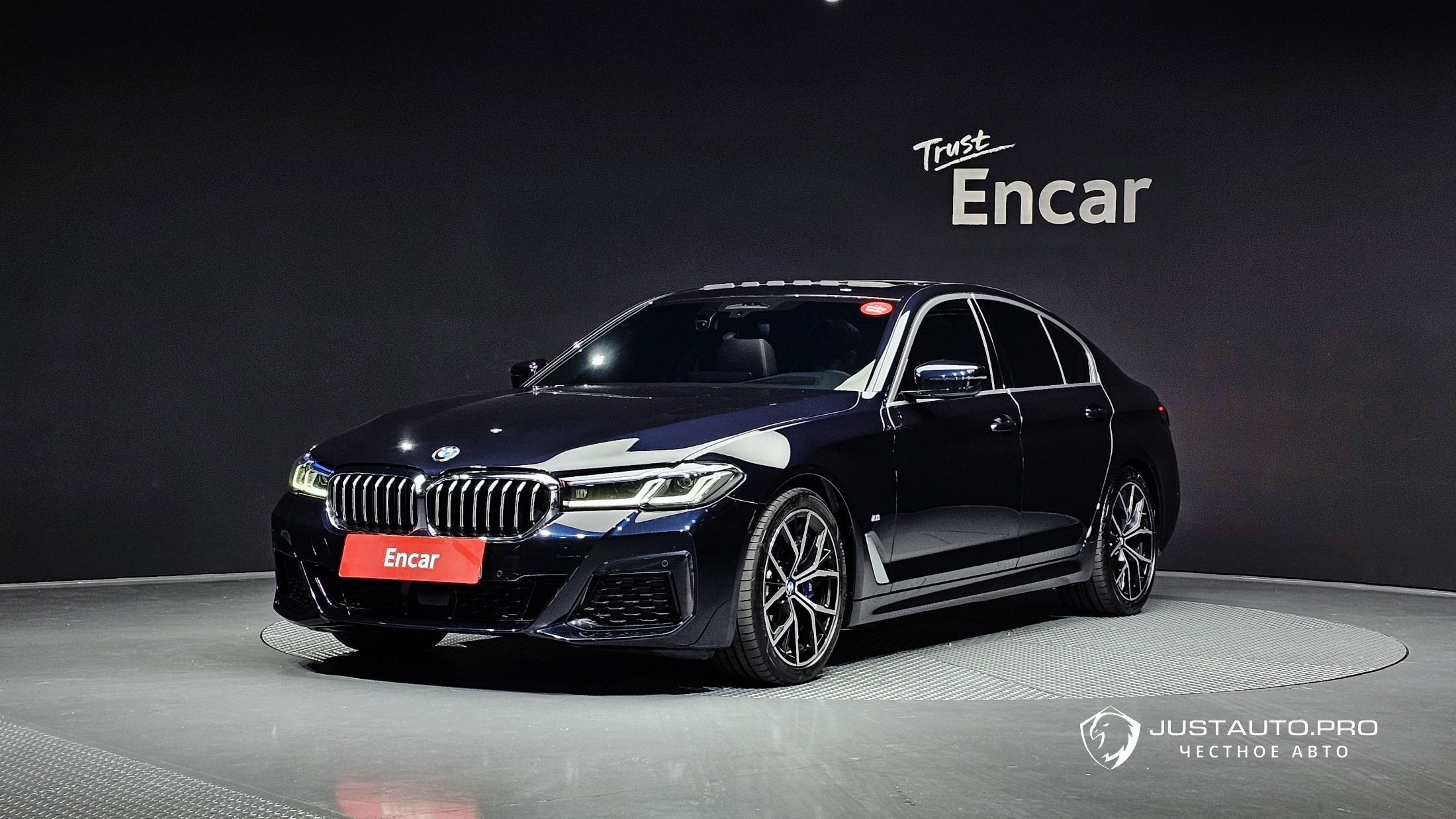 Автомобиль BMW 5-Series