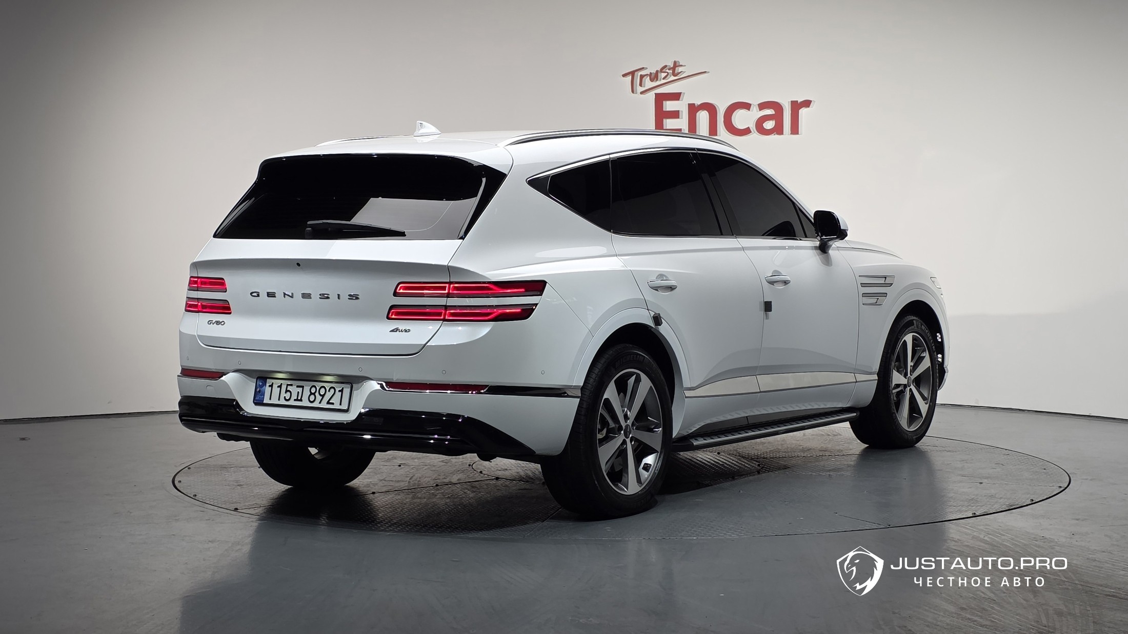 Автомобиль Genesis GV80