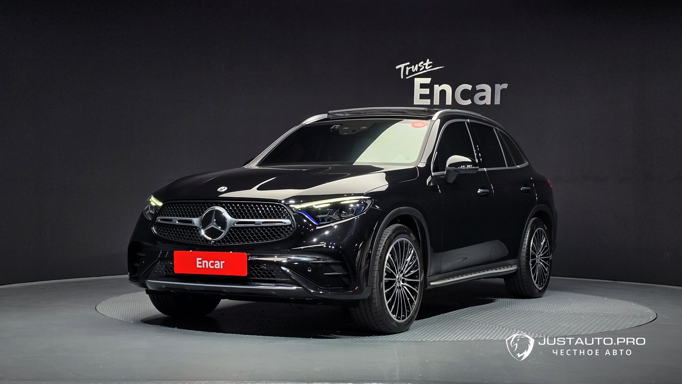 Автомобиль Mercedes-Benz GLC-Class
