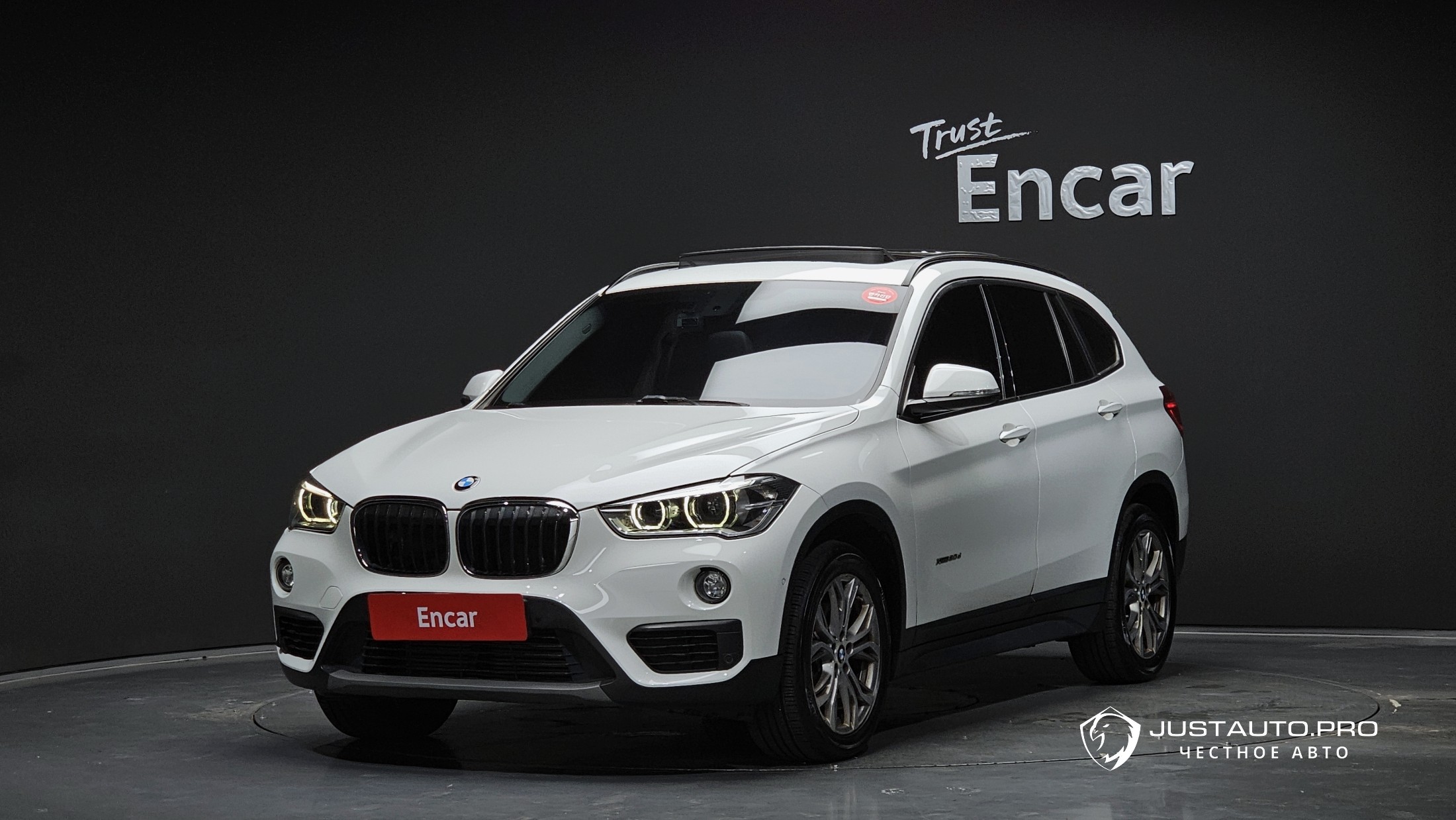 Автомобиль BMW X1