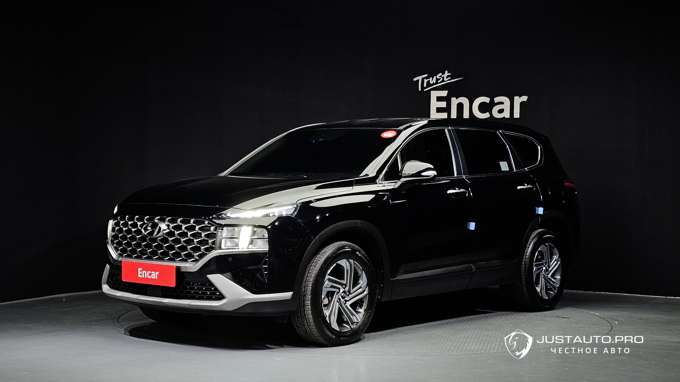 Автомобиль Hyundai Santafe