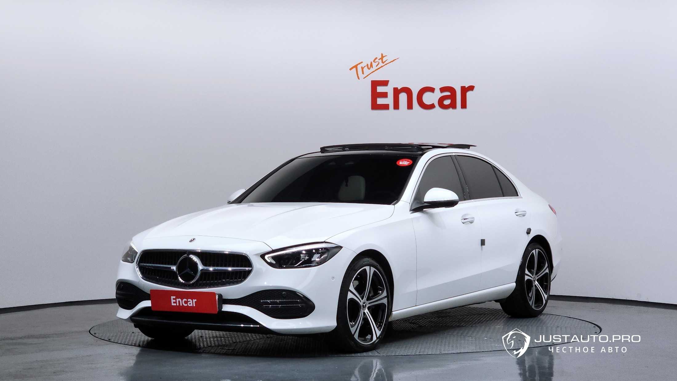 Автомобиль Mercedes-Benz C-Class