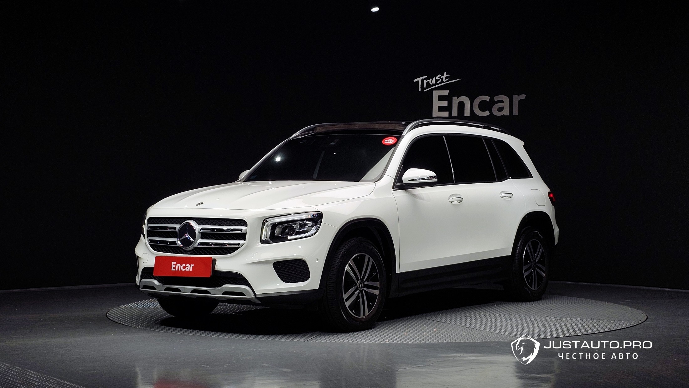 Автомобиль Mercedes-Benz GLB-Class