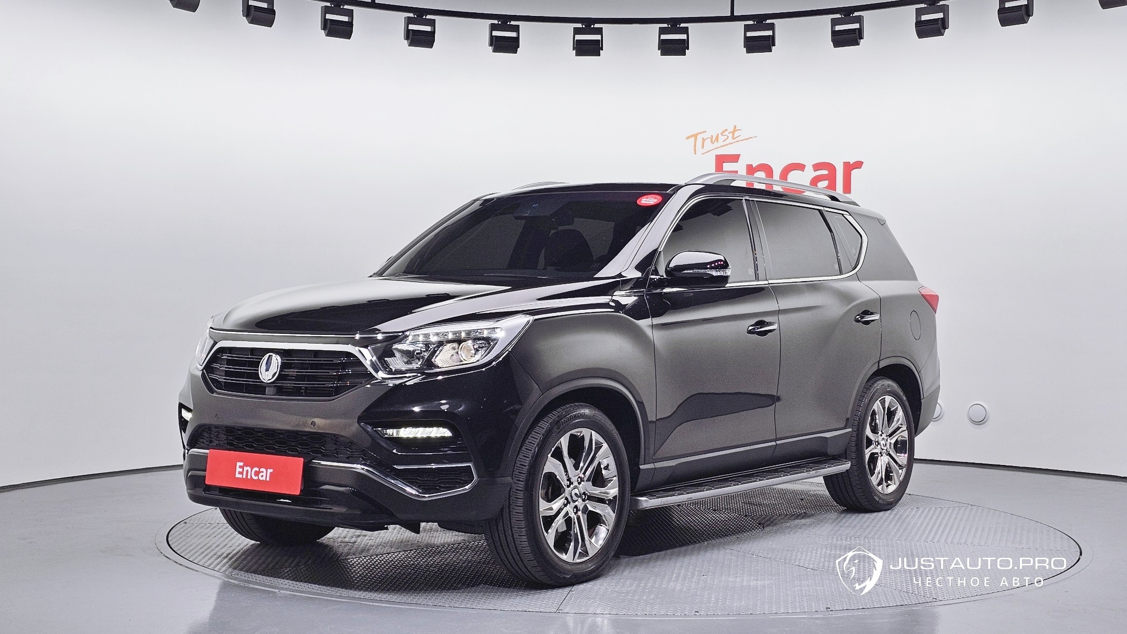 Автомобиль KG_Mobility_Ssangyong Rexton