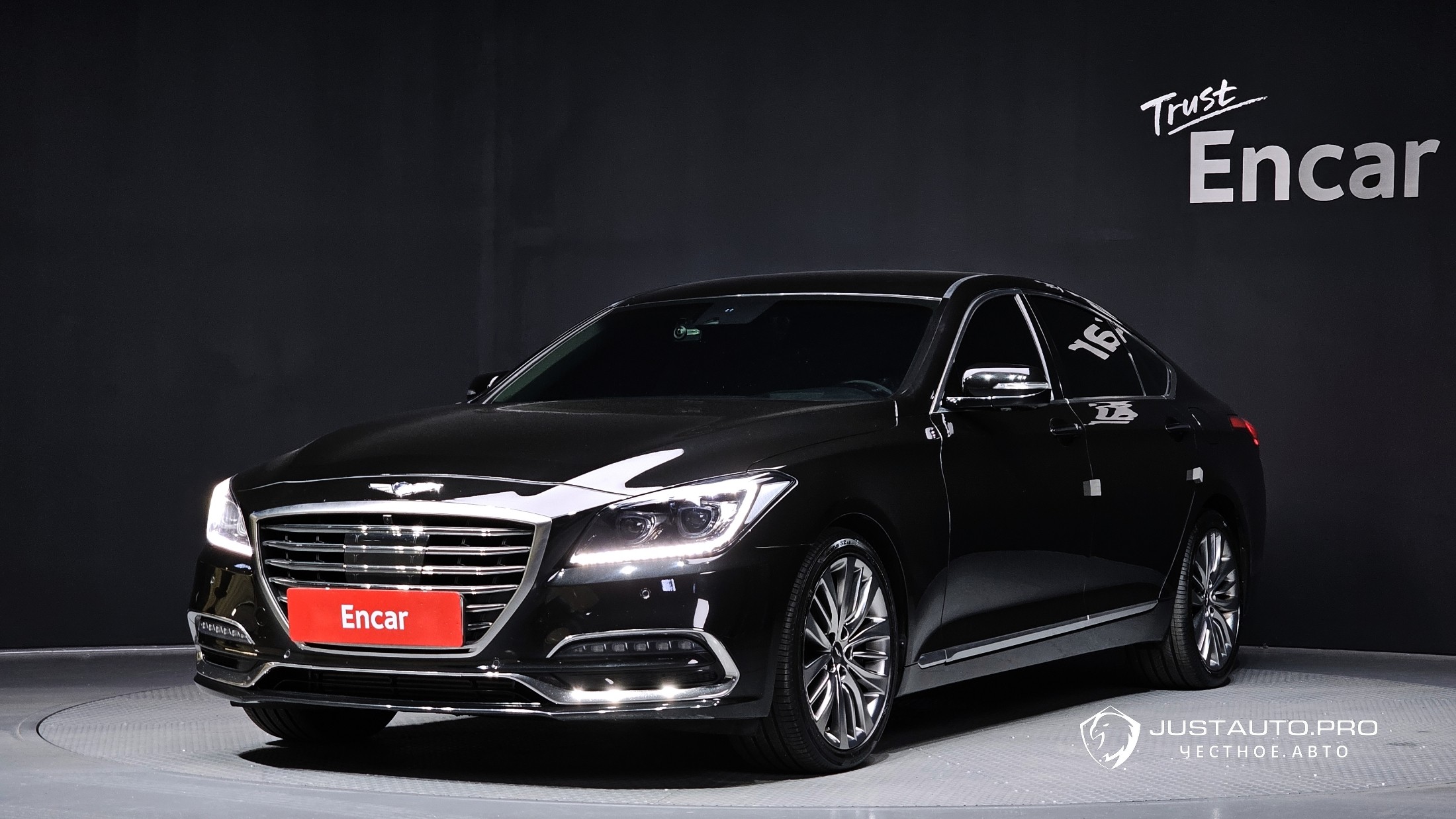 Автомобиль Genesis G80