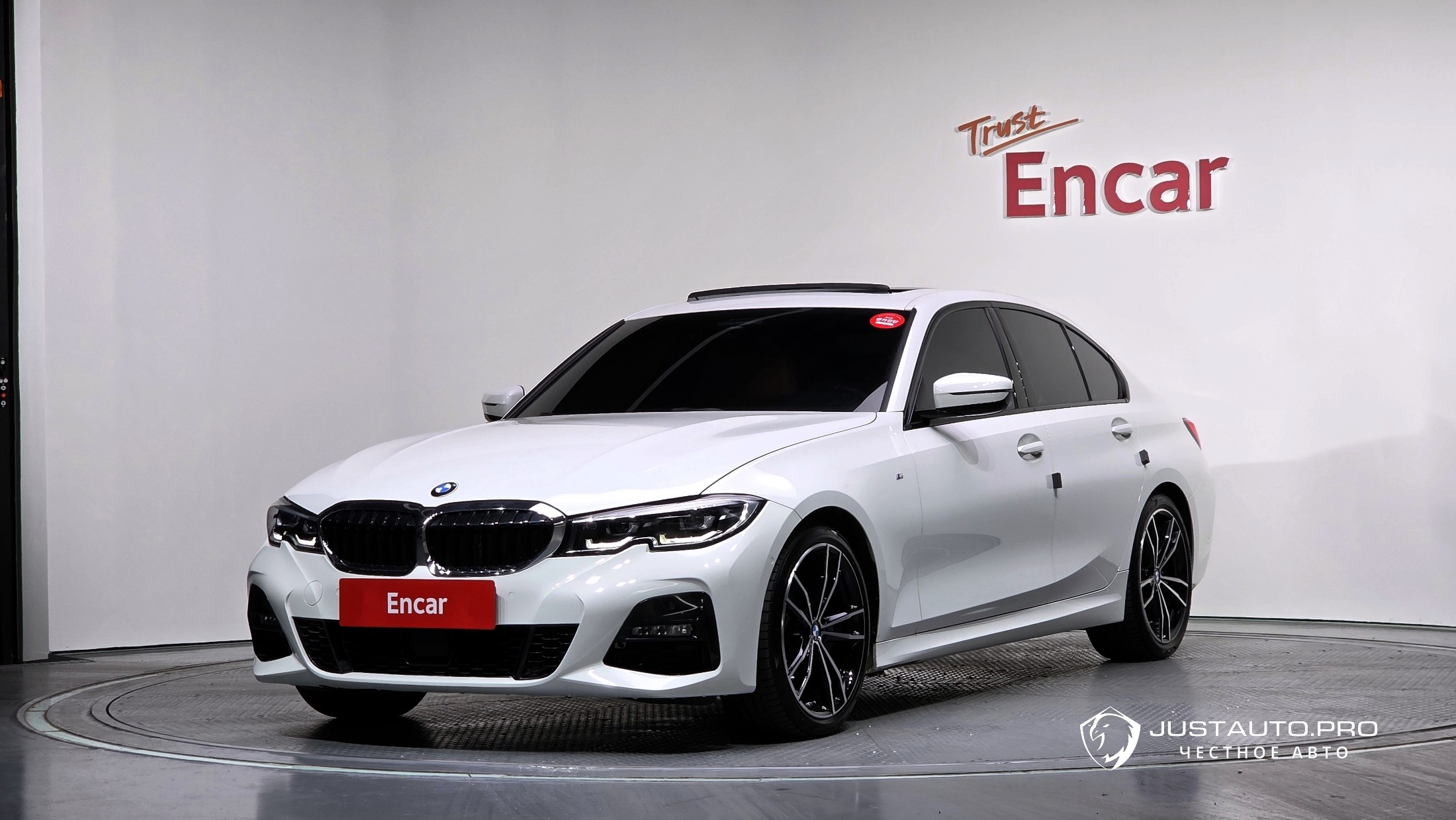 Автомобиль BMW 3-Series