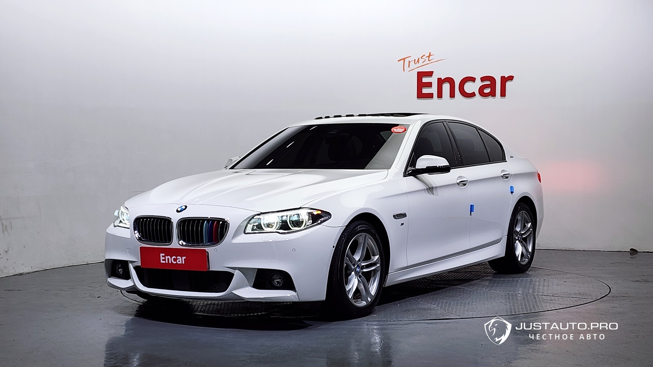 Автомобиль BMW 5-Series