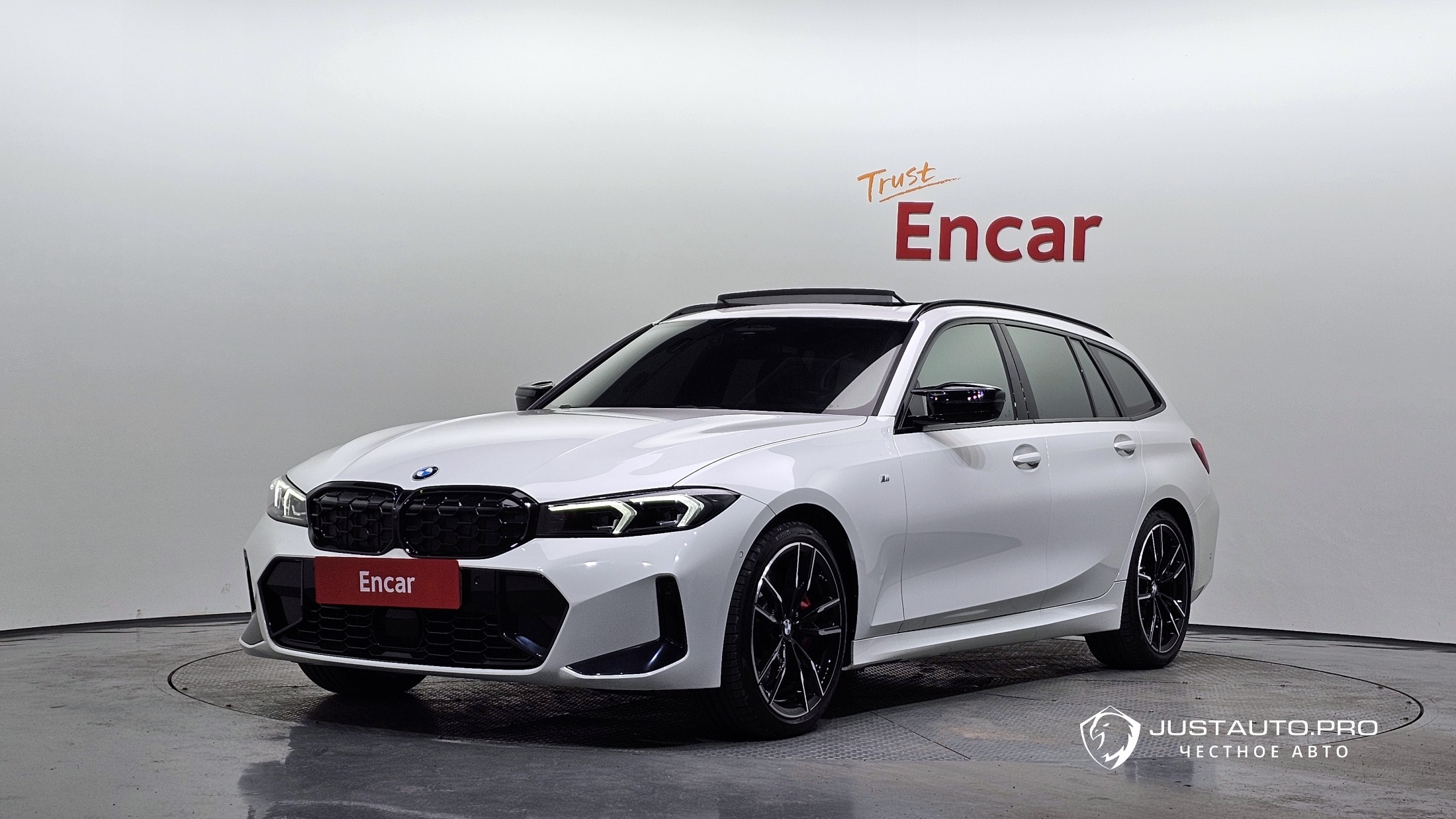 Автомобиль BMW 3-Series