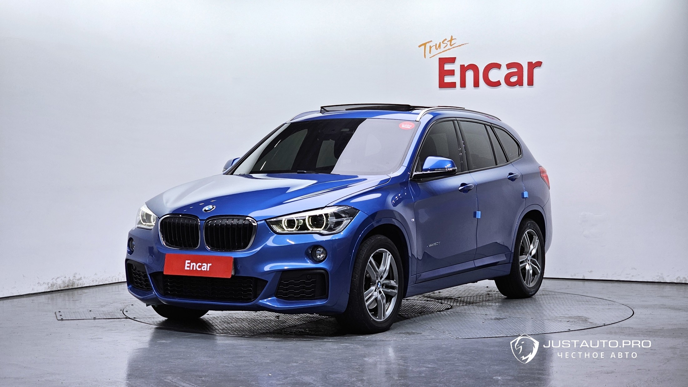 Автомобиль BMW X1