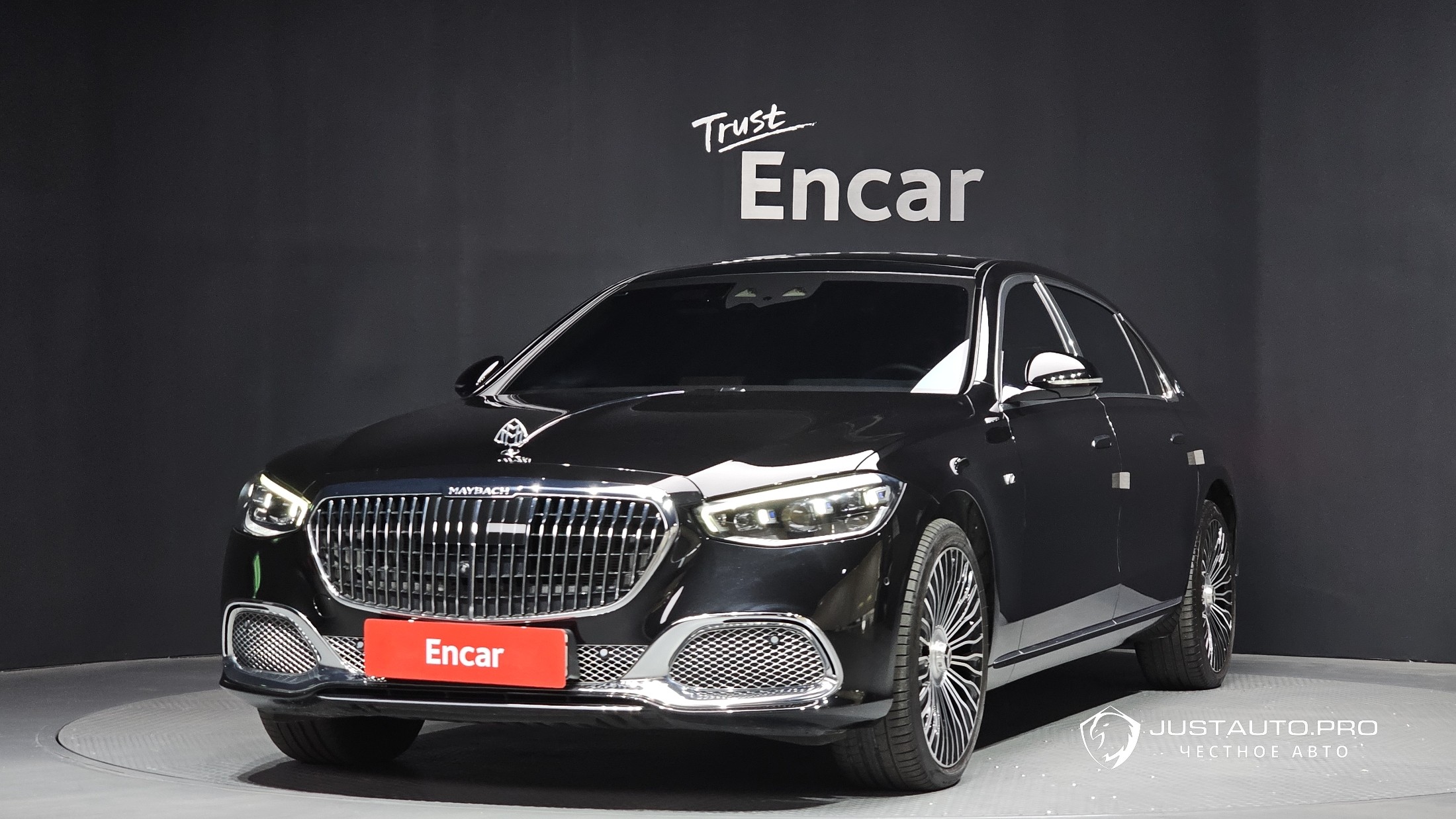 Автомобиль Mercedes-Benz S-Class