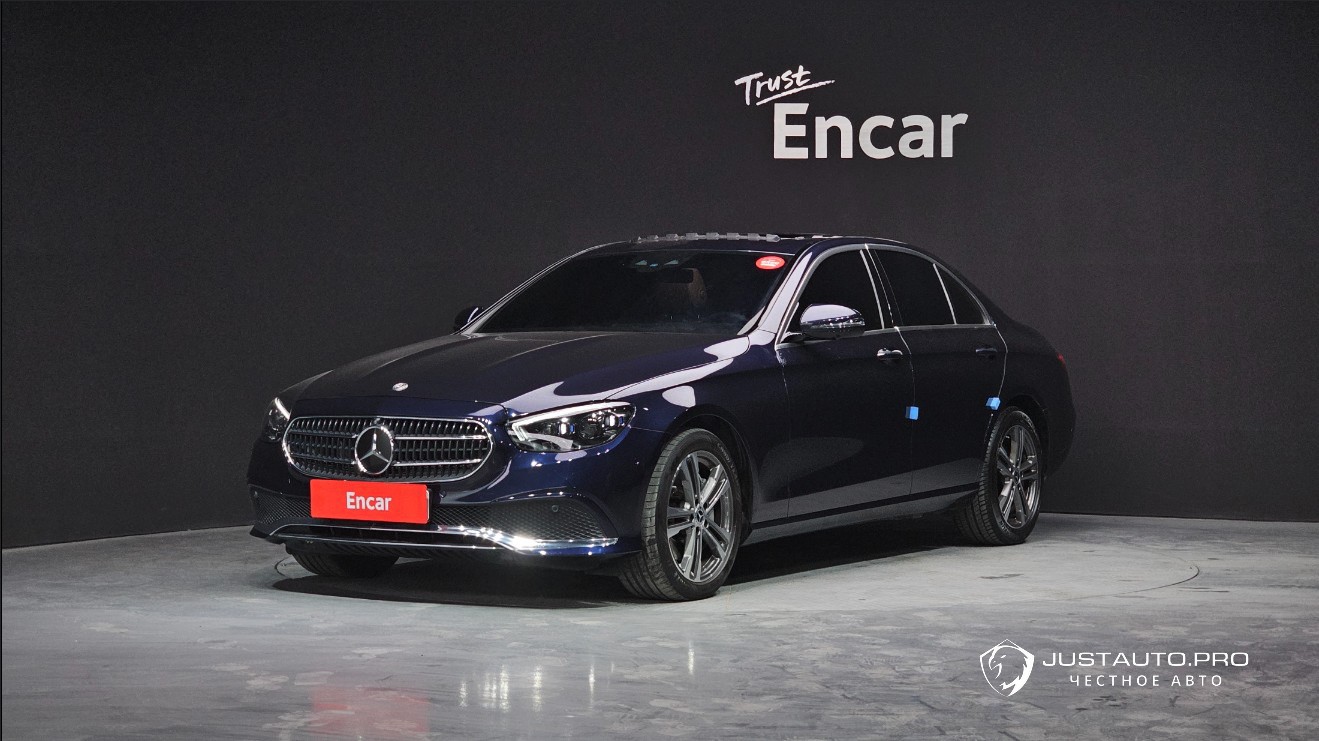 Автомобиль Mercedes-Benz E-Class