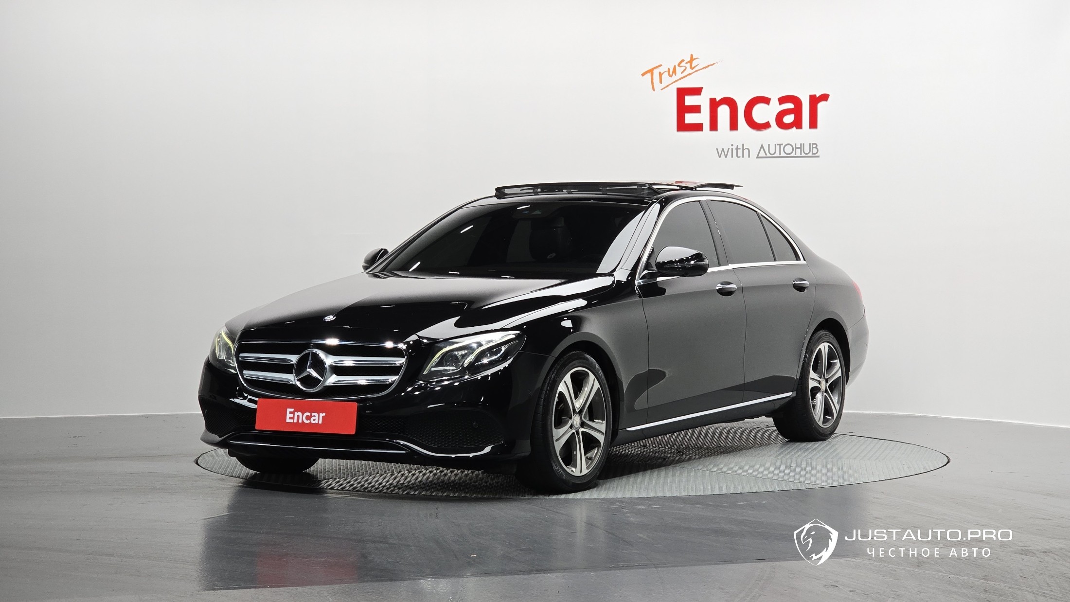 Автомобиль Mercedes-Benz E-Class