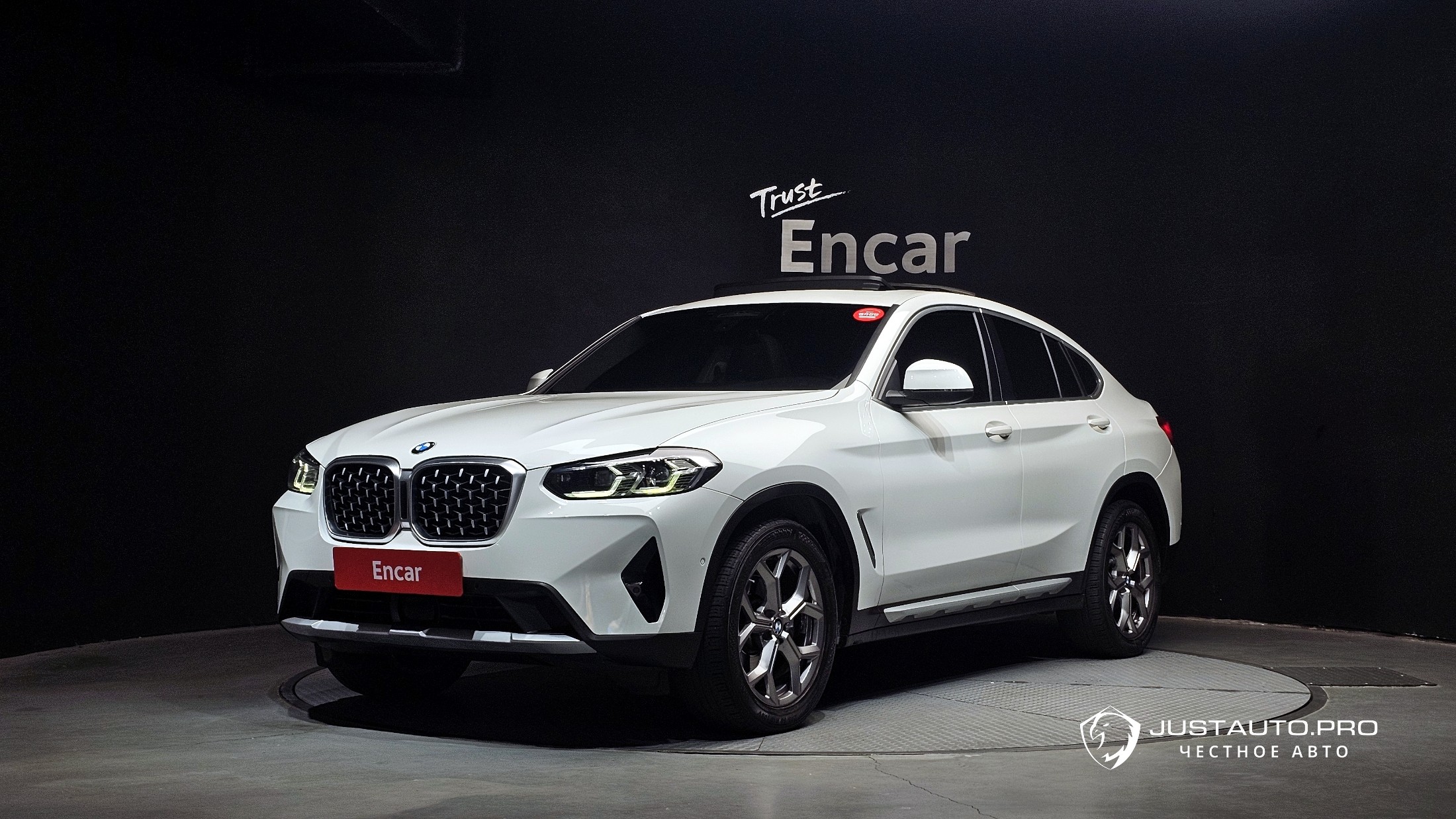 Автомобиль BMW X4