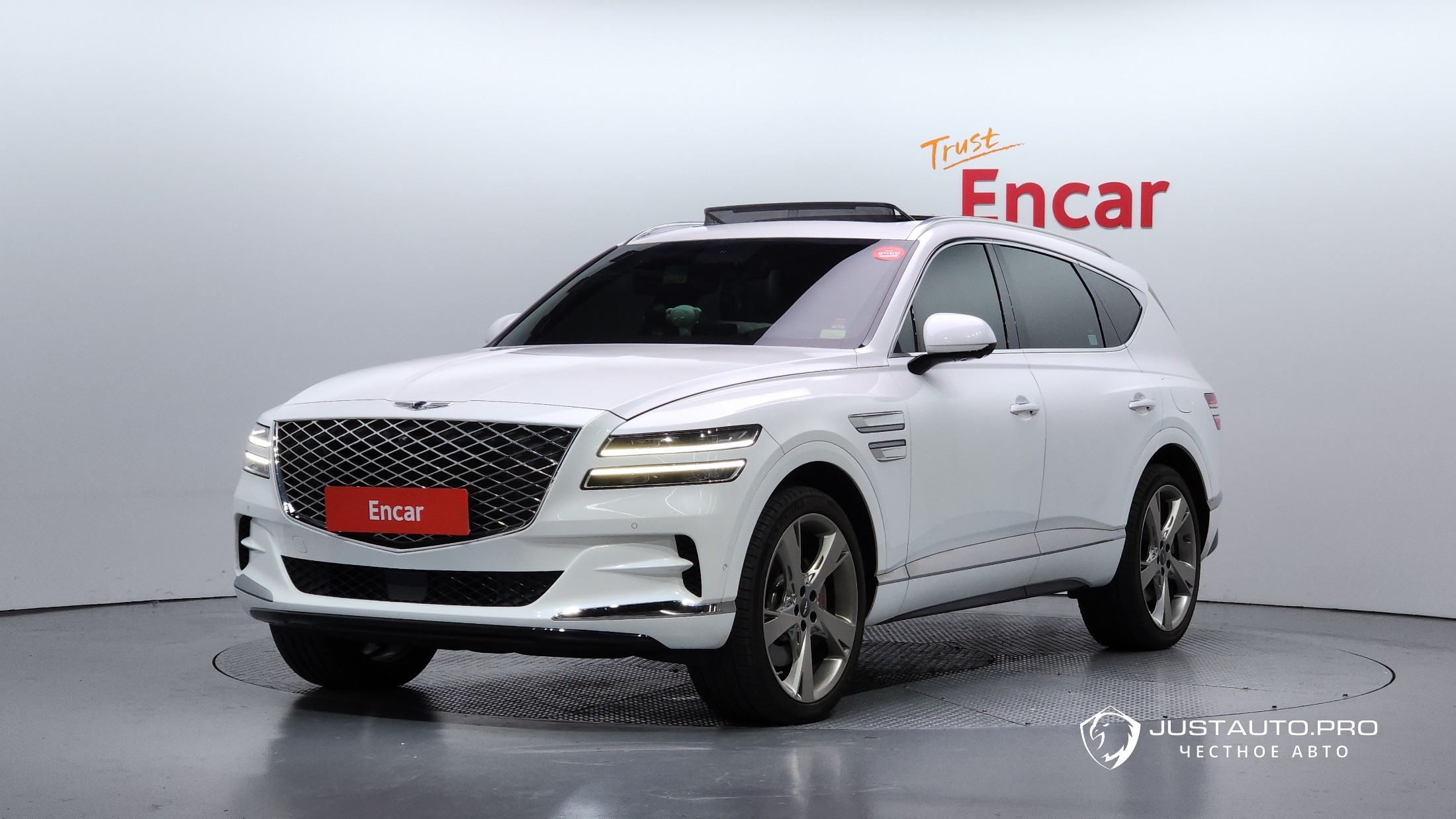 Автомобиль Genesis GV80