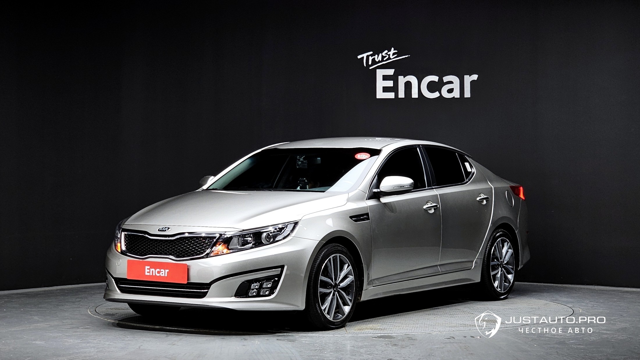 Автомобиль Kia K5