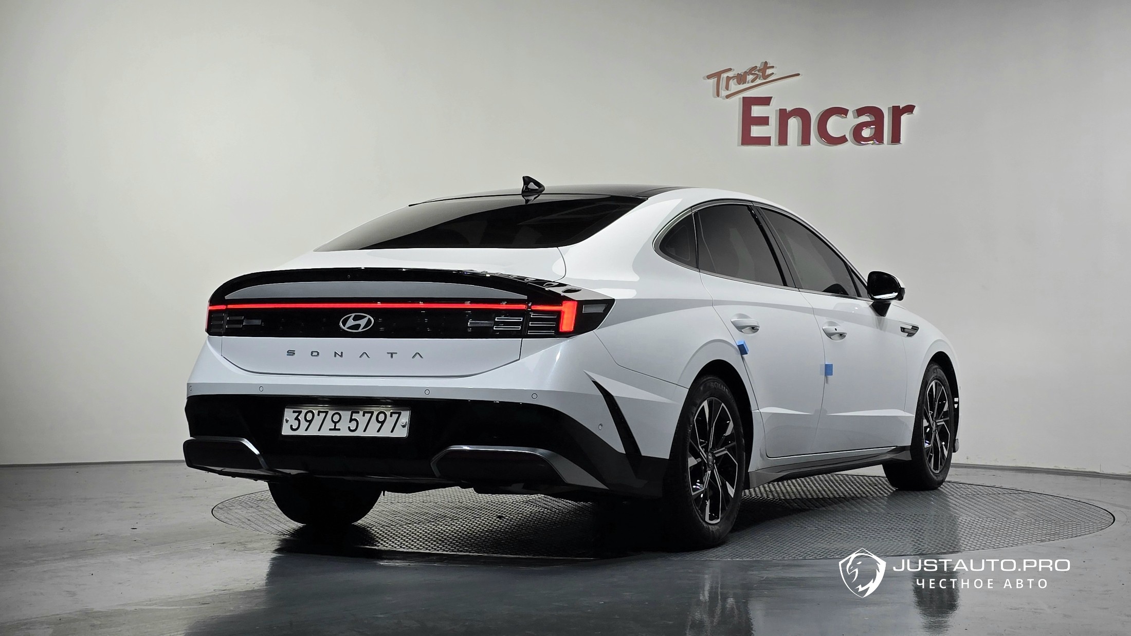 Автомобиль Hyundai Sonata