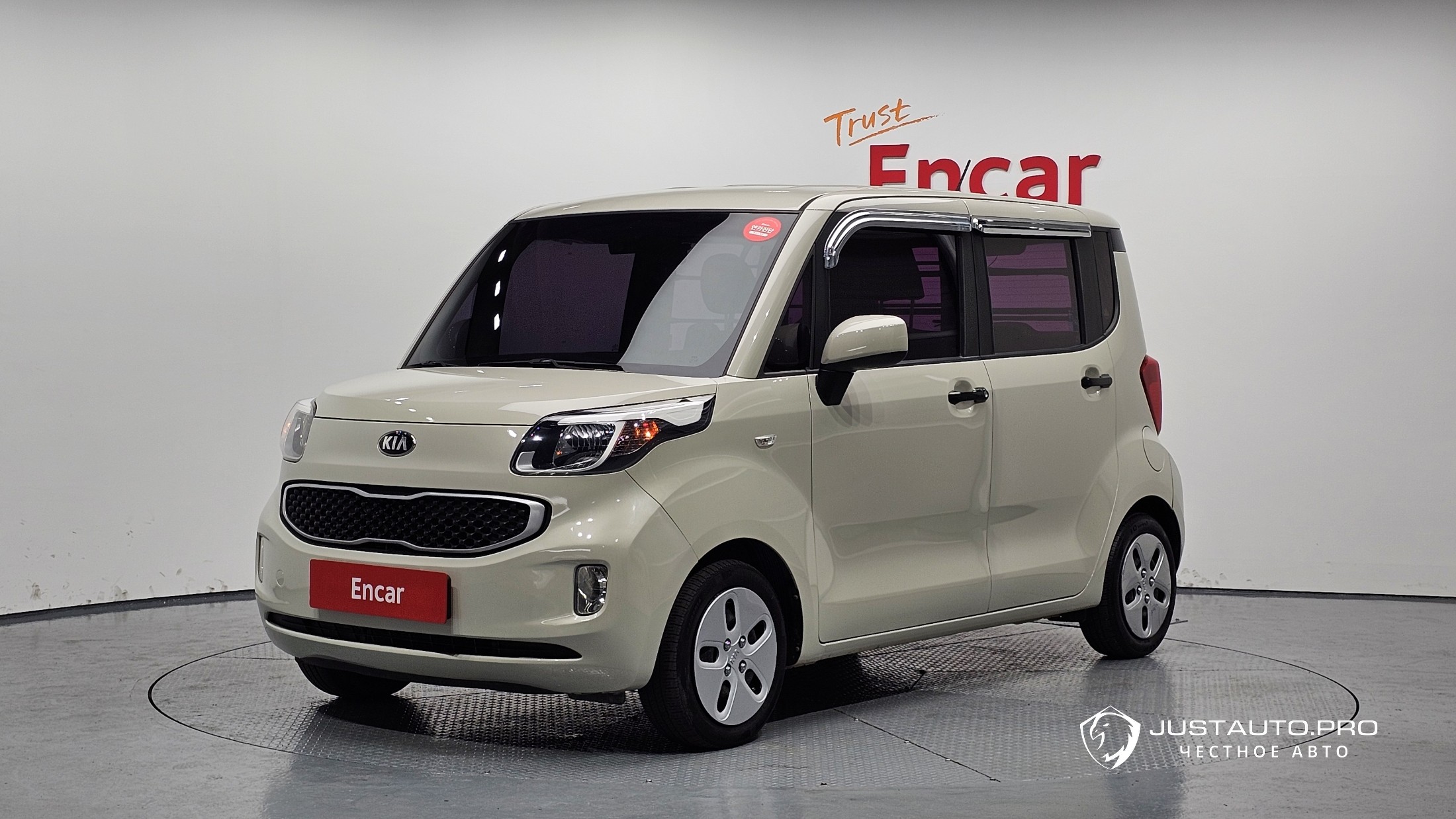 Автомобиль Kia RAY
