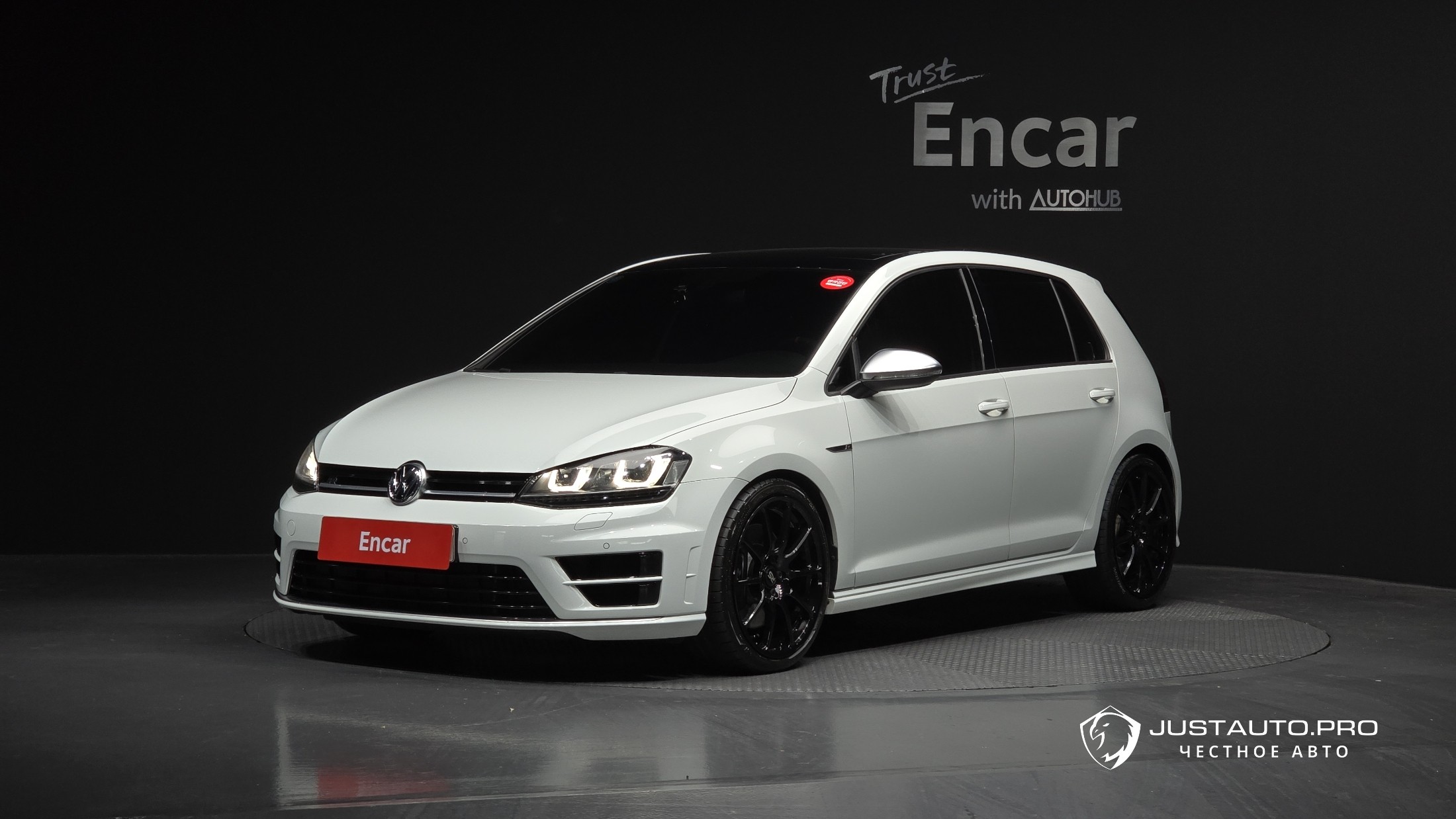Автомобиль Volkswagen Golf