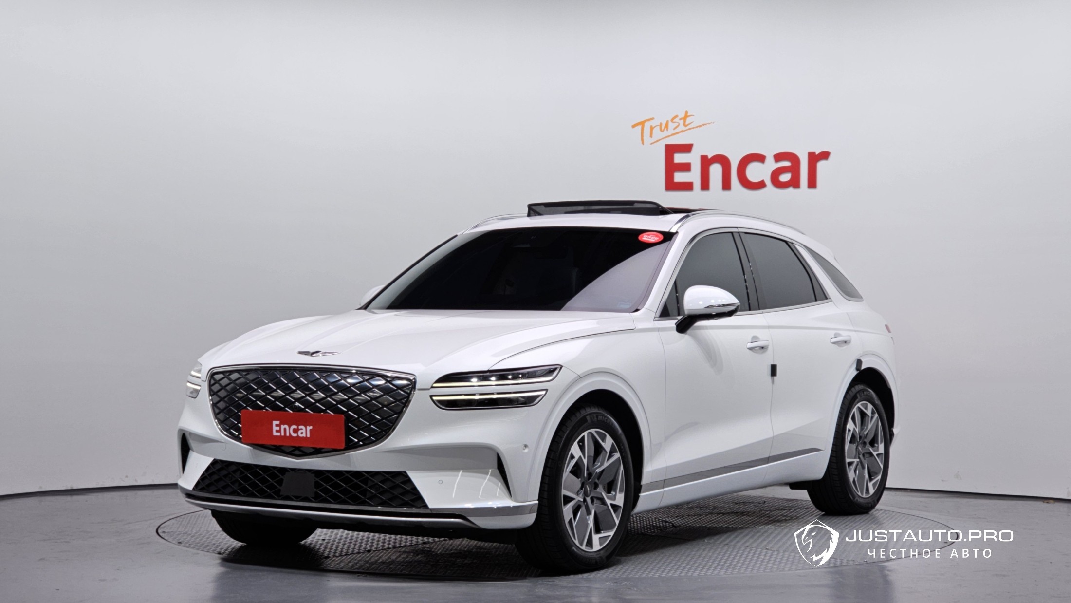 Автомобиль Genesis GV70