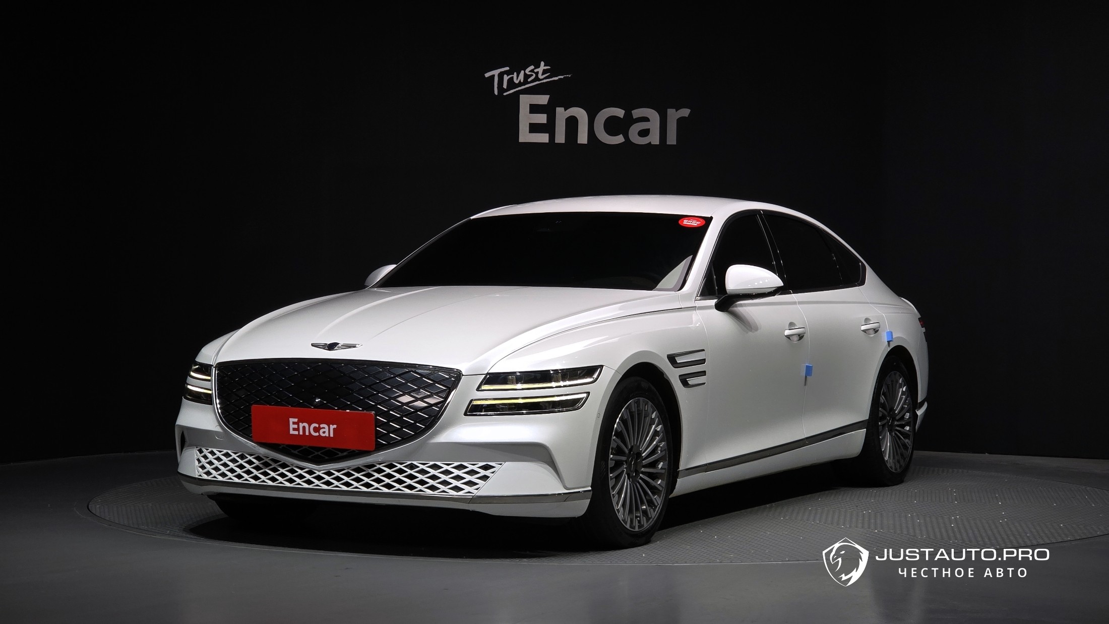 Автомобиль Genesis G80