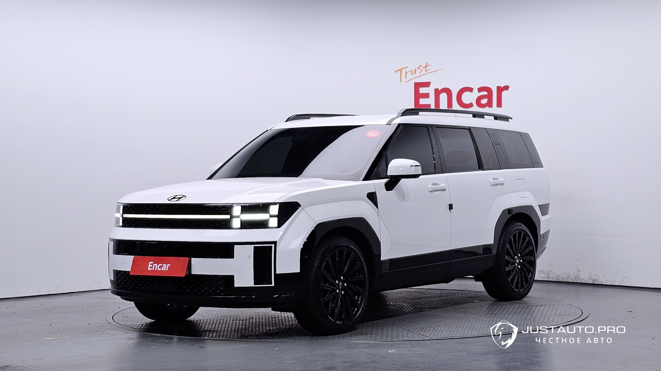 Автомобиль Hyundai Santafe