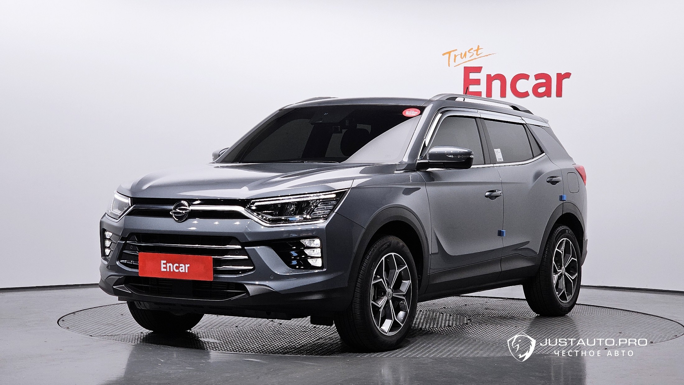 Автомобиль KG_Mobility_Ssangyong KORANDO