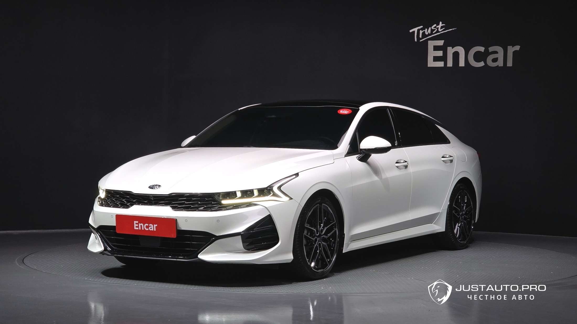 Автомобиль Kia K5
