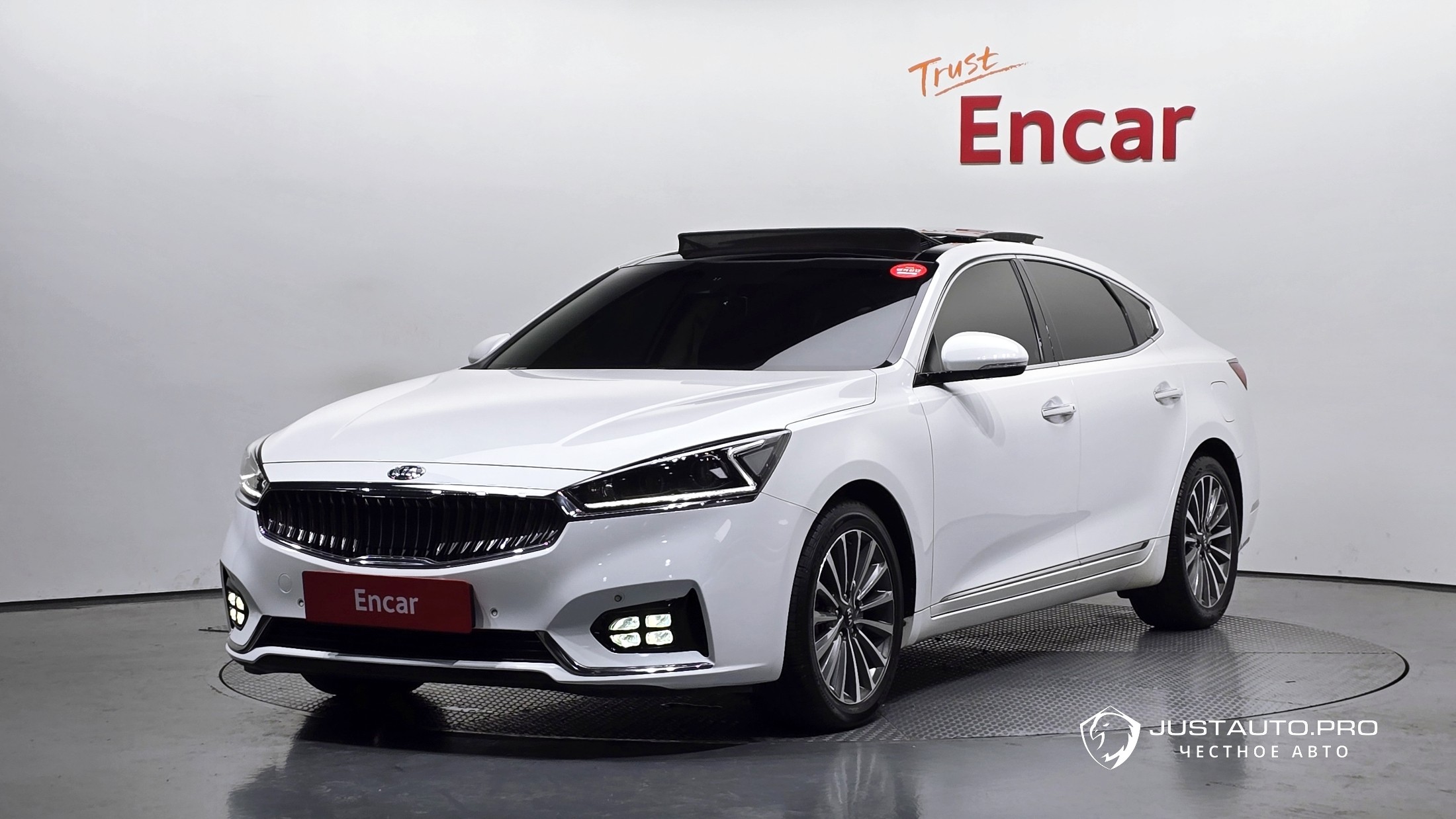Автомобиль Kia K7