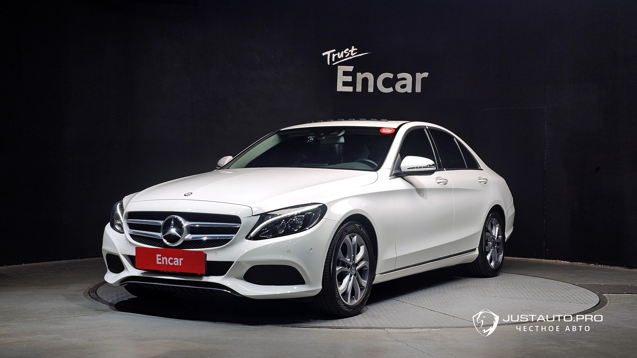 Автомобиль Mercedes-Benz C-Class